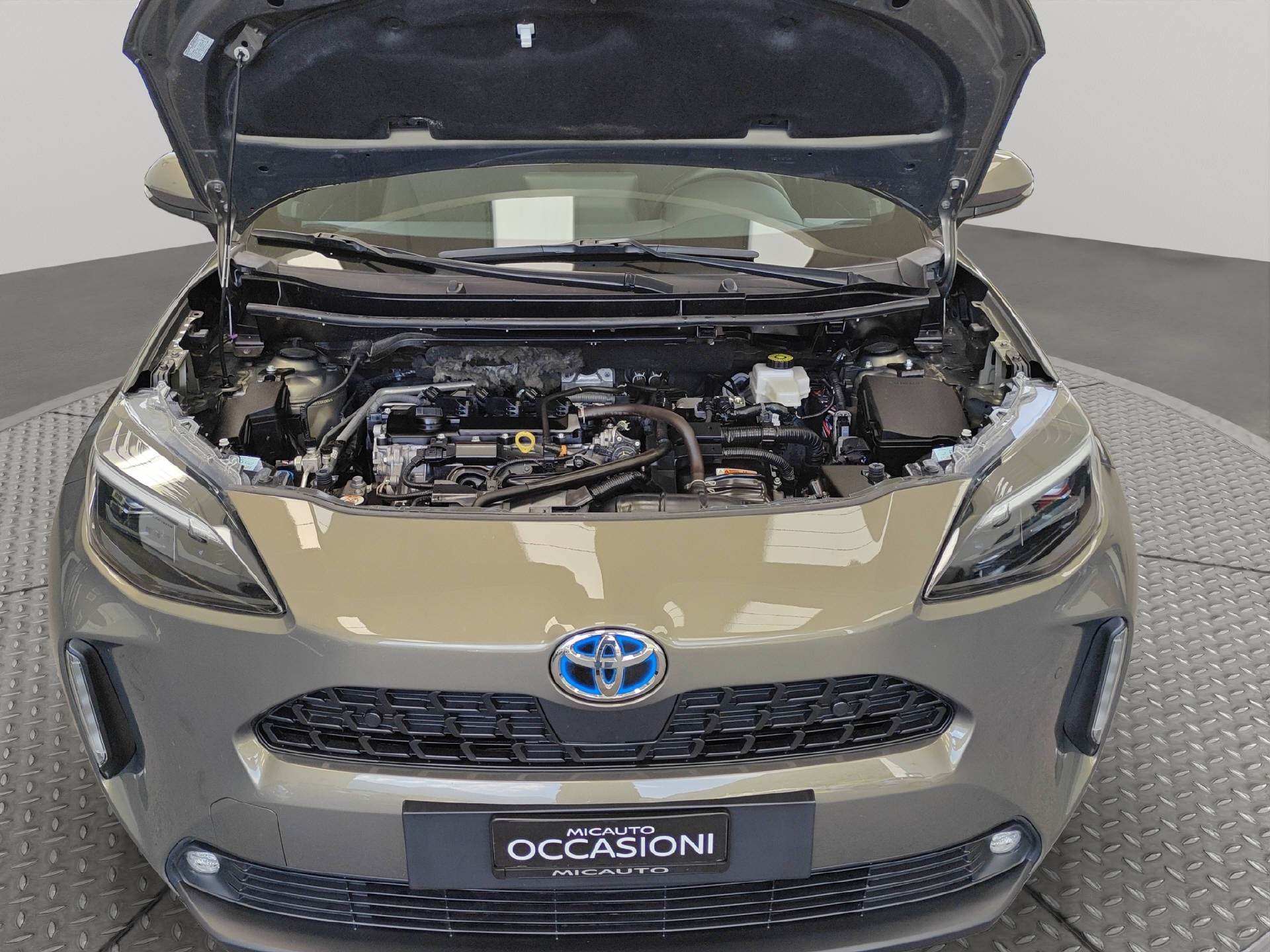 TOYOTA Yaris Cross 1.5 VVT-i HSD Trend AWD-i-image-14