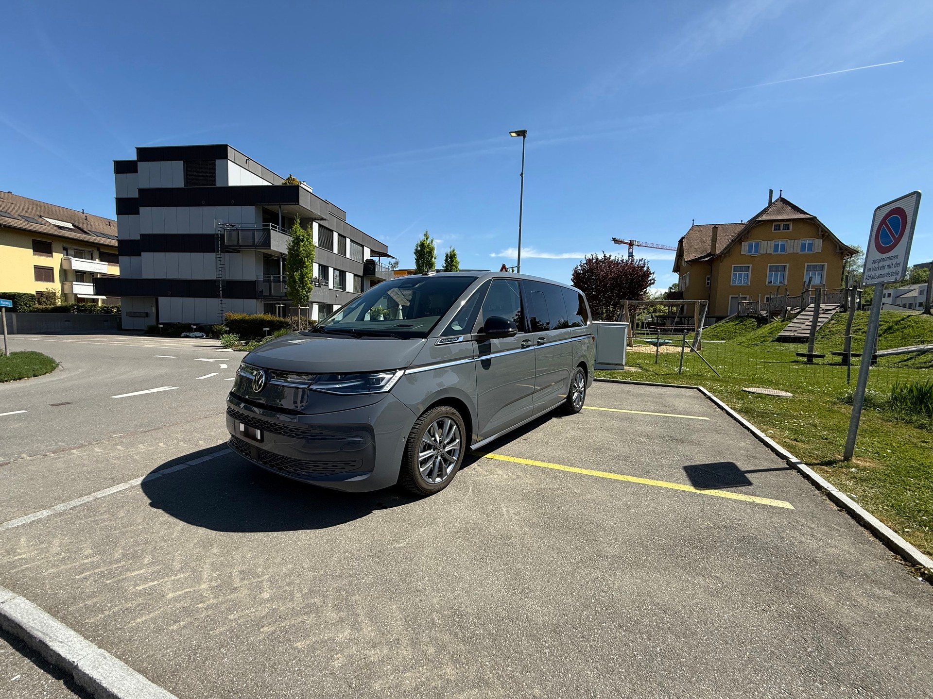 VW 1.5 TSI eHybrid Style Liberty DSG 4motion-image-1