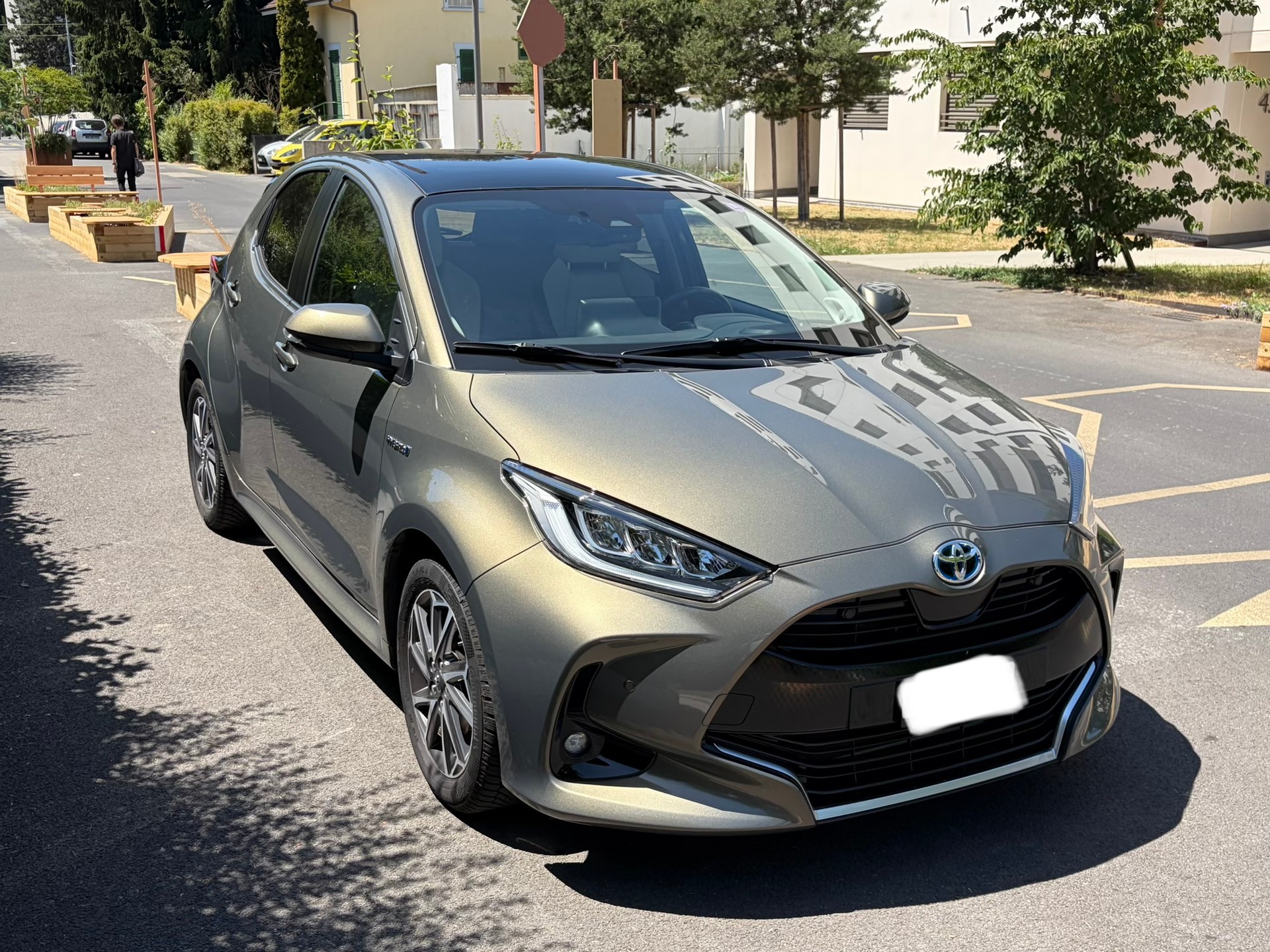 TOYOTA 1.5 VVT-i HSD Premium-image-0