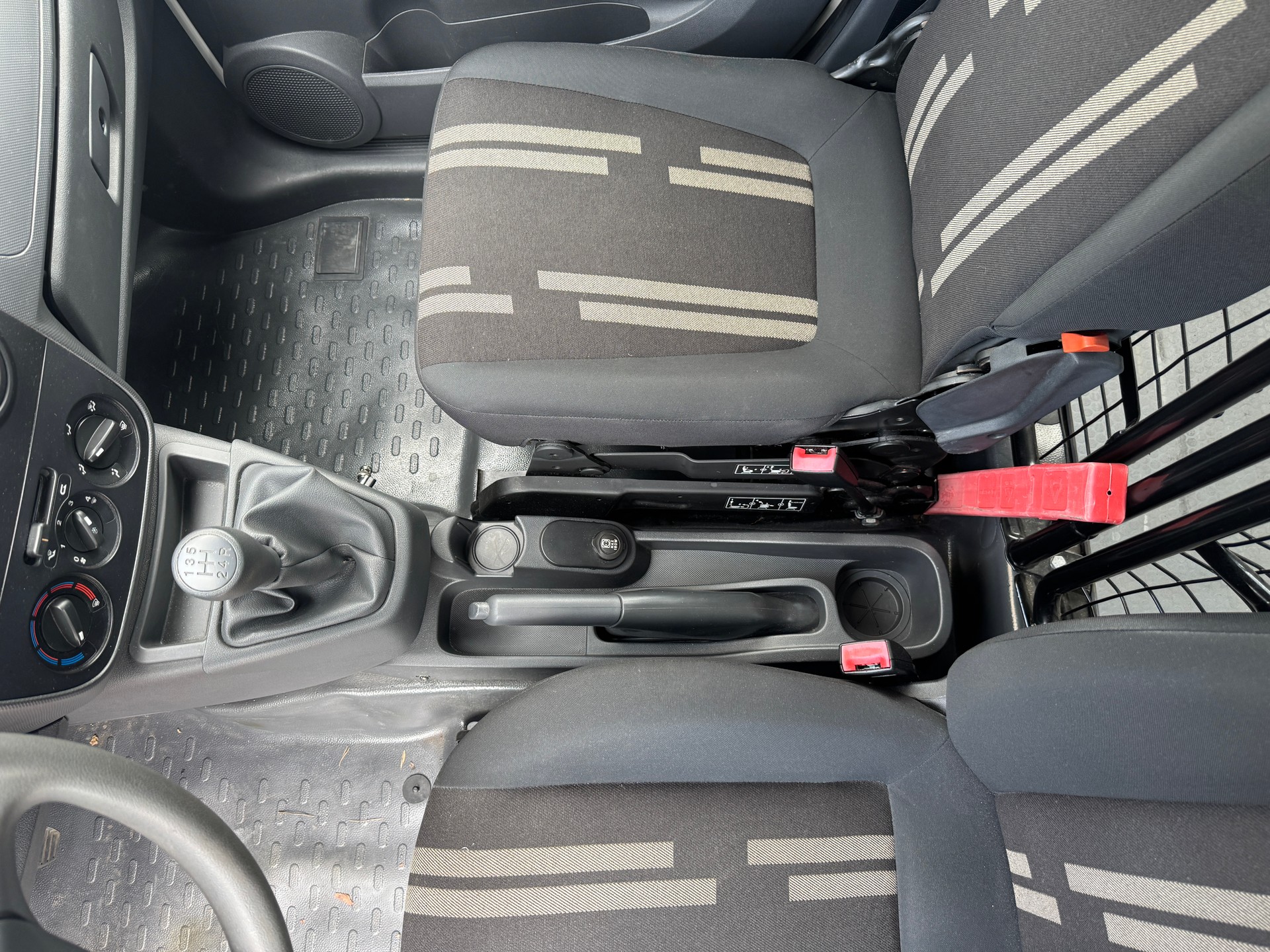 FIAT Fiorino 1.3 MJ Swiss-image-14
