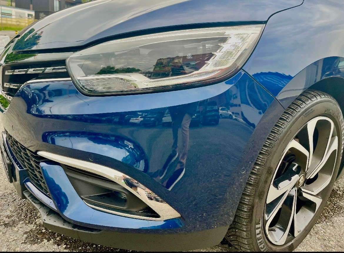 RENAULT Grand Scénic 1.3 16V Turbo Black Edition EDC**7Plätzer**-image-9