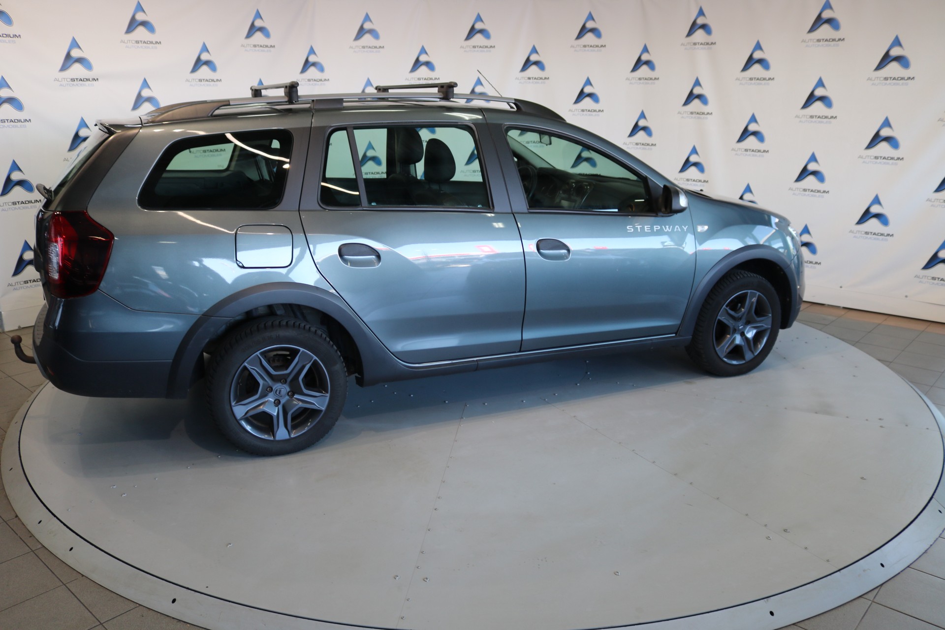 DACIA Logan MCV 0.9 Stepway Automatic-image-25
