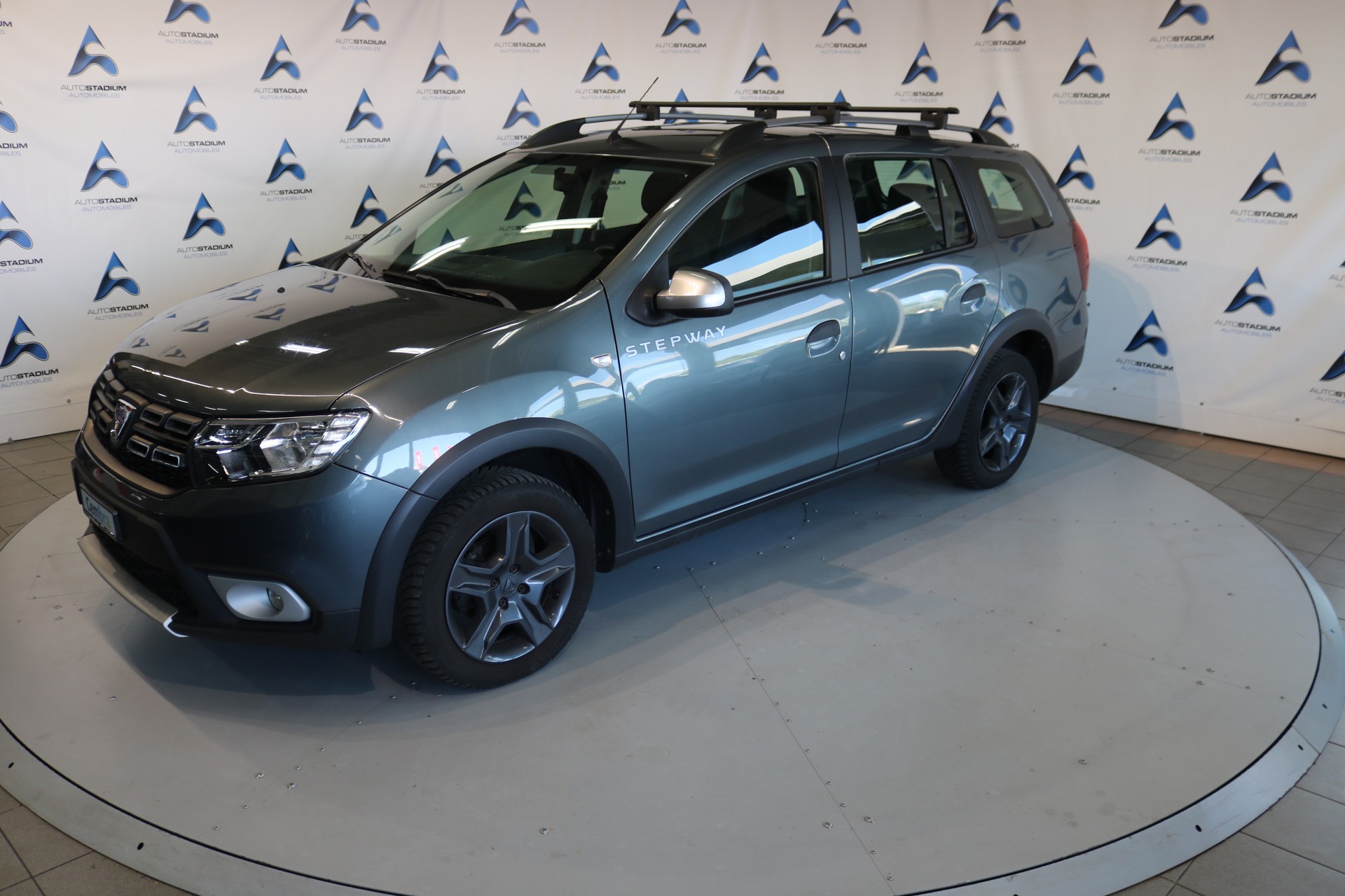 DACIA Logan MCV 0.9 Stepway Automatic-image-15