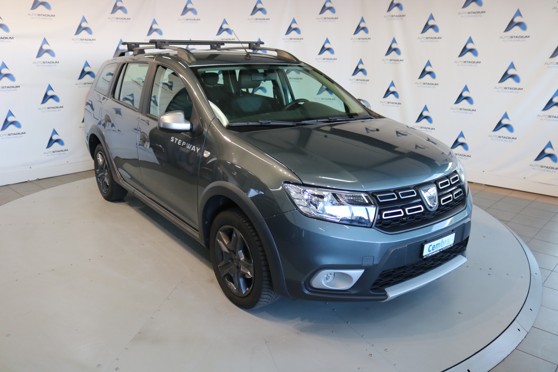 DACIA Logan MCV 0.9 Stepway Automatic-image-9