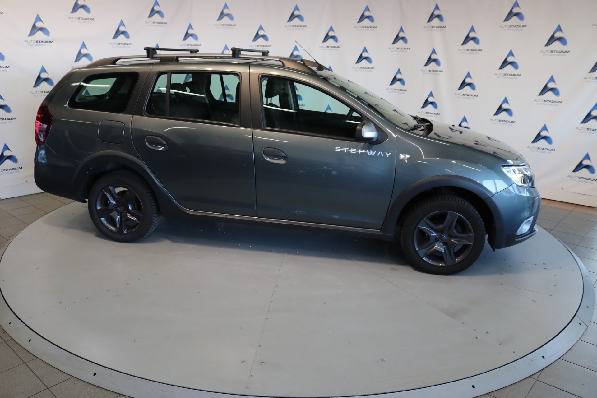 DACIA Logan MCV 0.9 Stepway Automatic-image-27