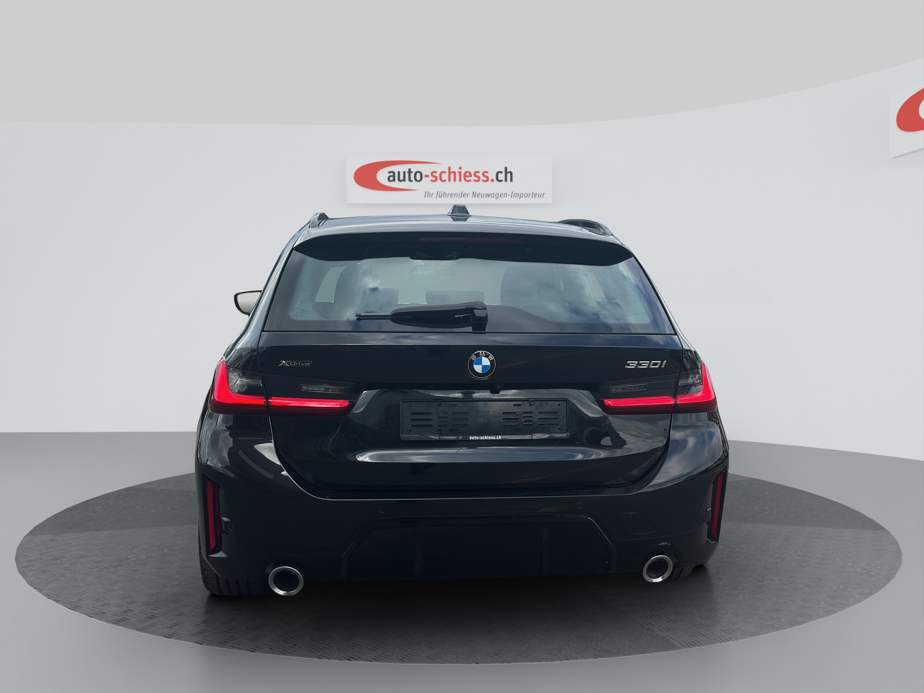 BMW 330i M Sport Touring xDrive Steptronic-image-3