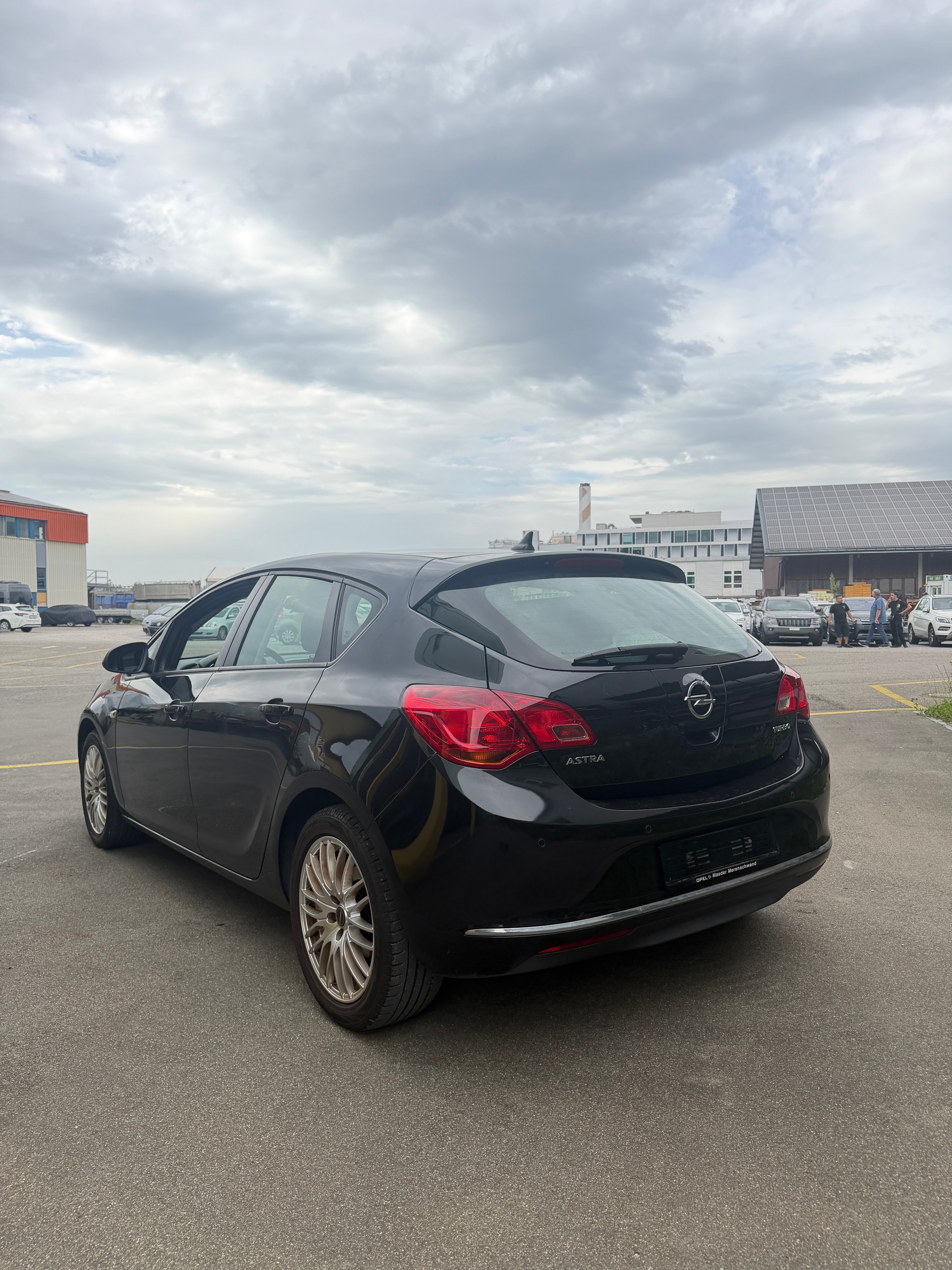 OPEL Astra 1.4i 16V Turbo Active Edition-image-4