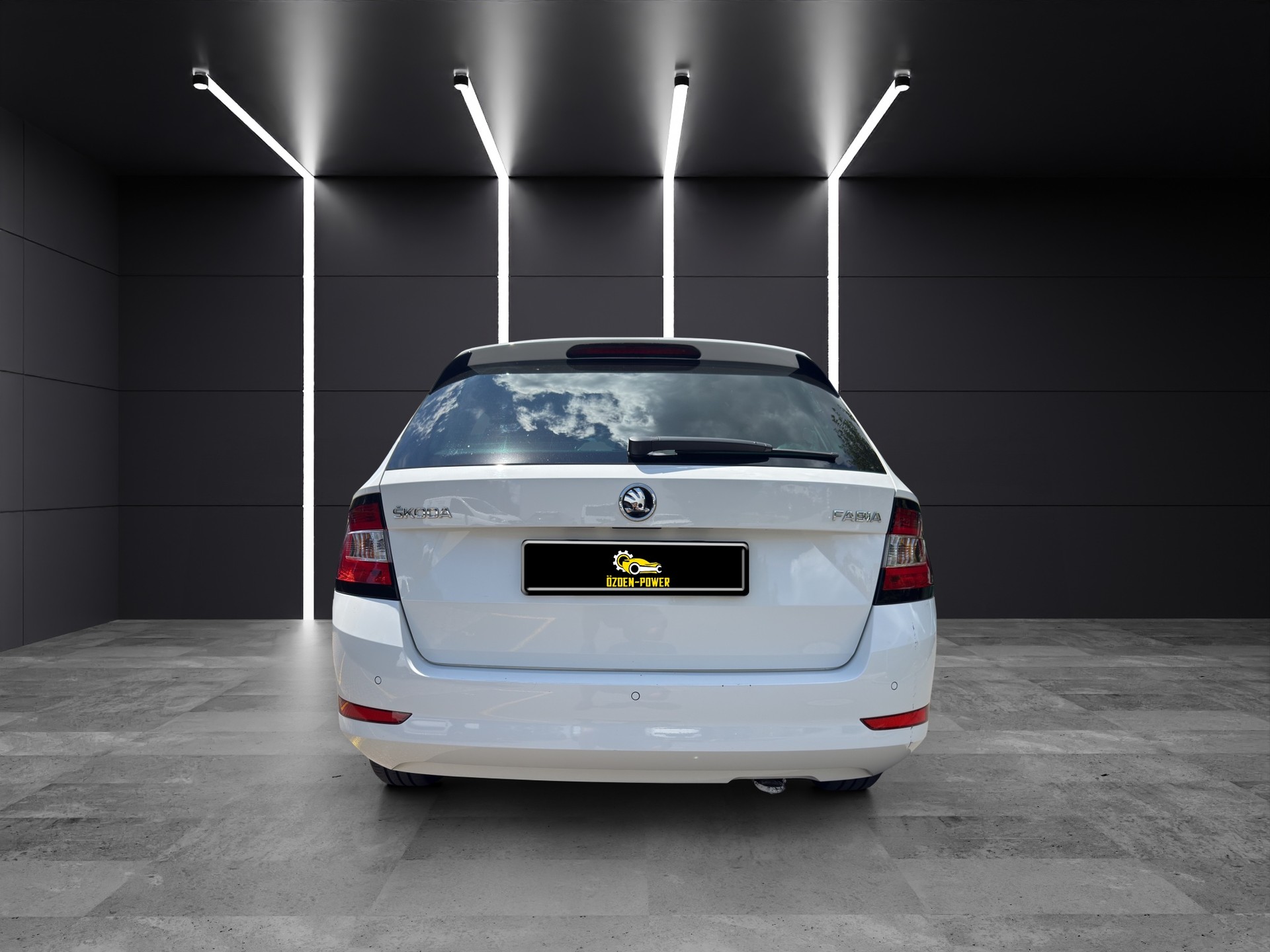 SKODA Fabia Combi 1.0 TSI Ambition-image-7