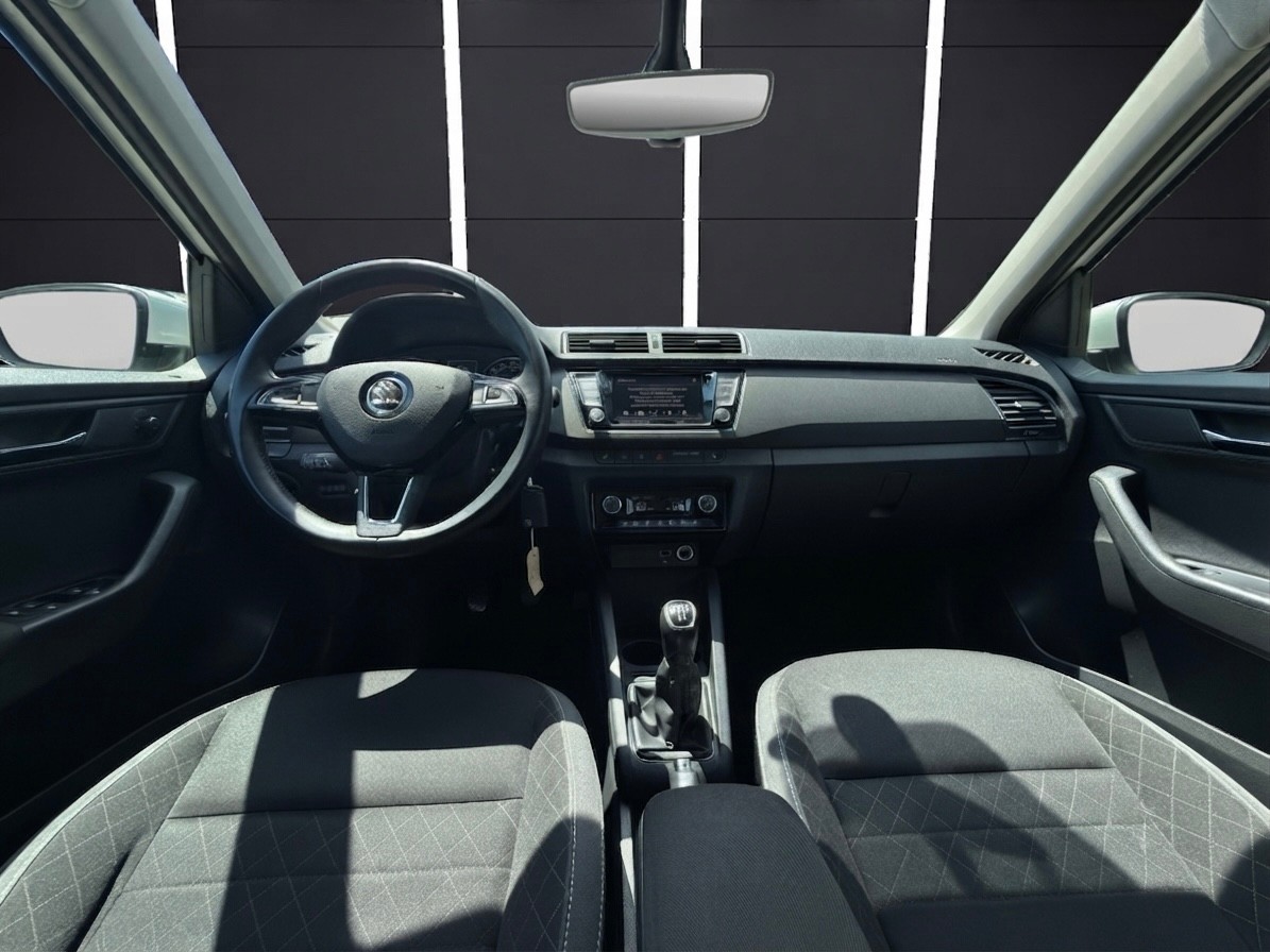 SKODA Fabia Combi 1.0 TSI Ambition-image-11