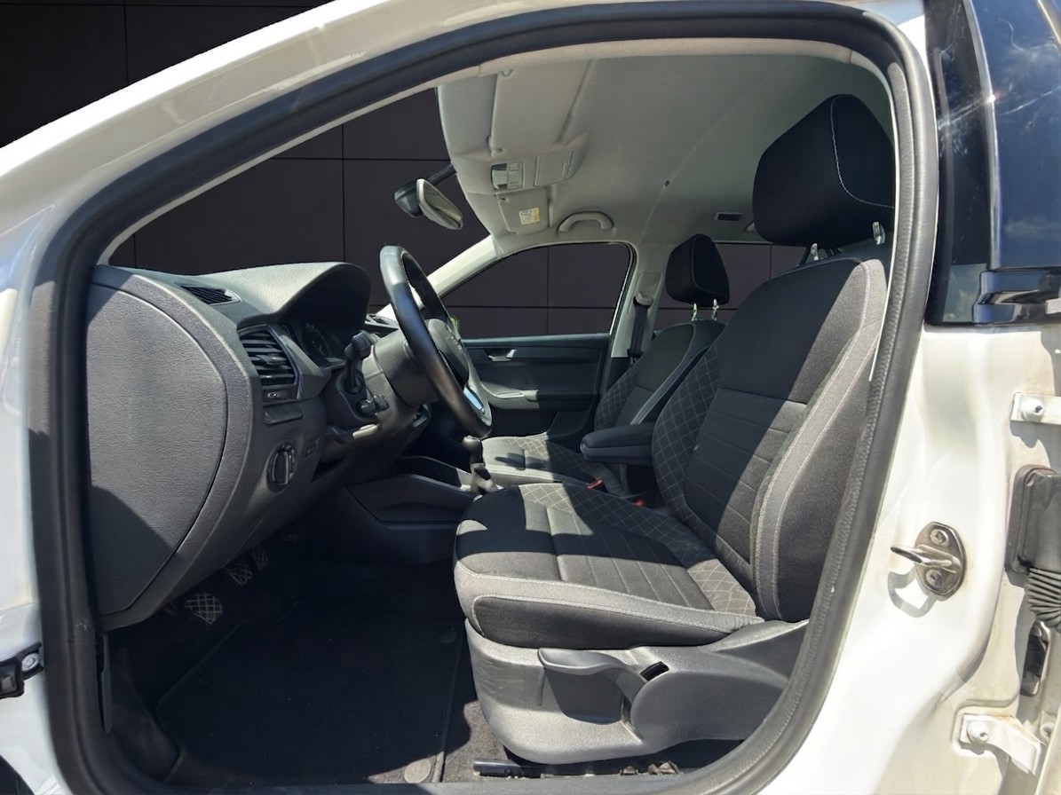 SKODA Fabia Combi 1.0 TSI Ambition-image-13
