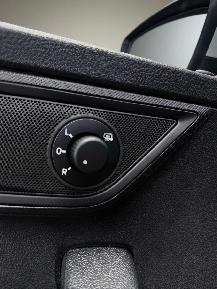 SKODA Fabia Combi 1.0 TSI Ambition-image-15