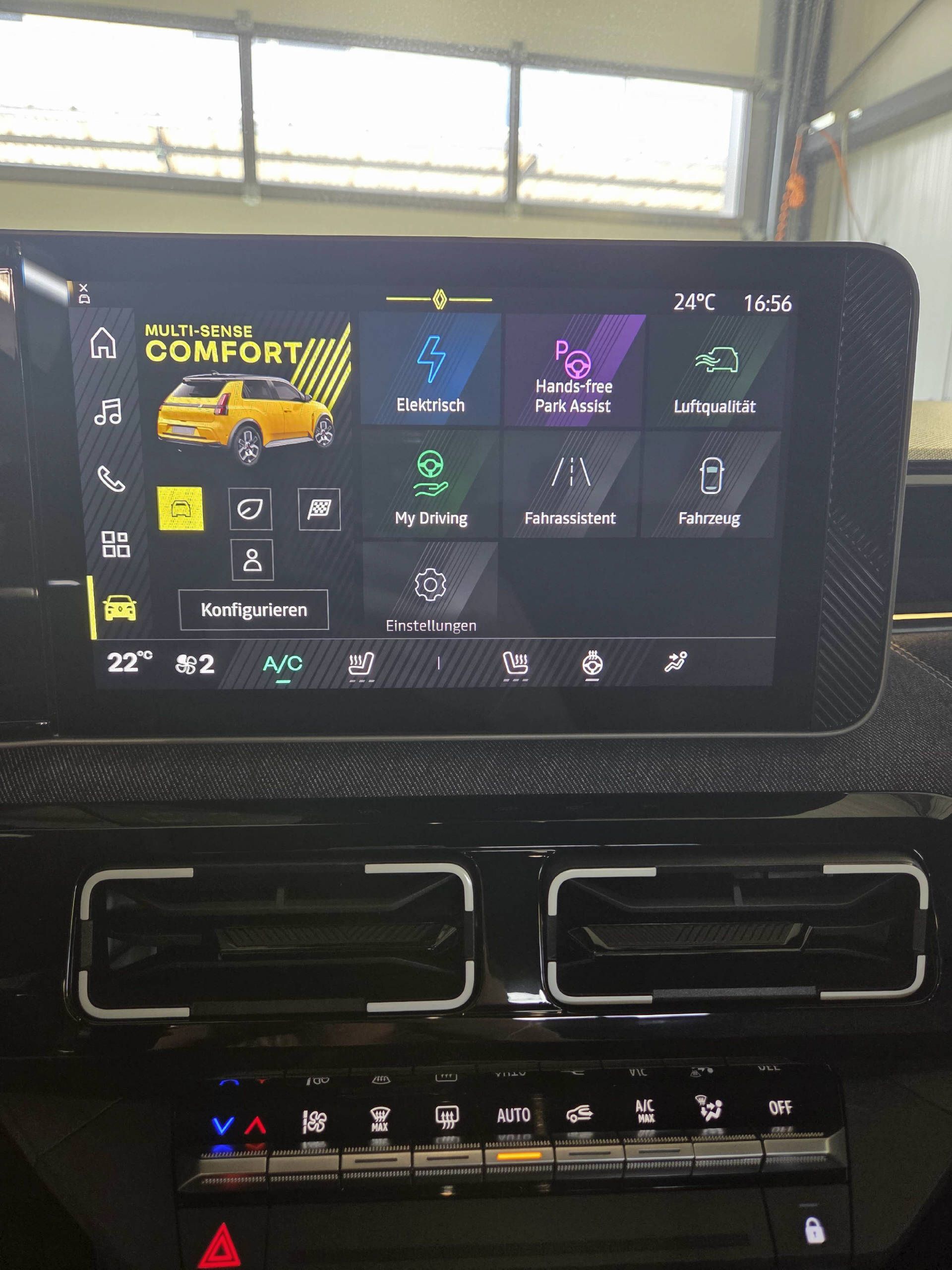 RENAULT R5 E-Tech Comfort Range techno-image-10