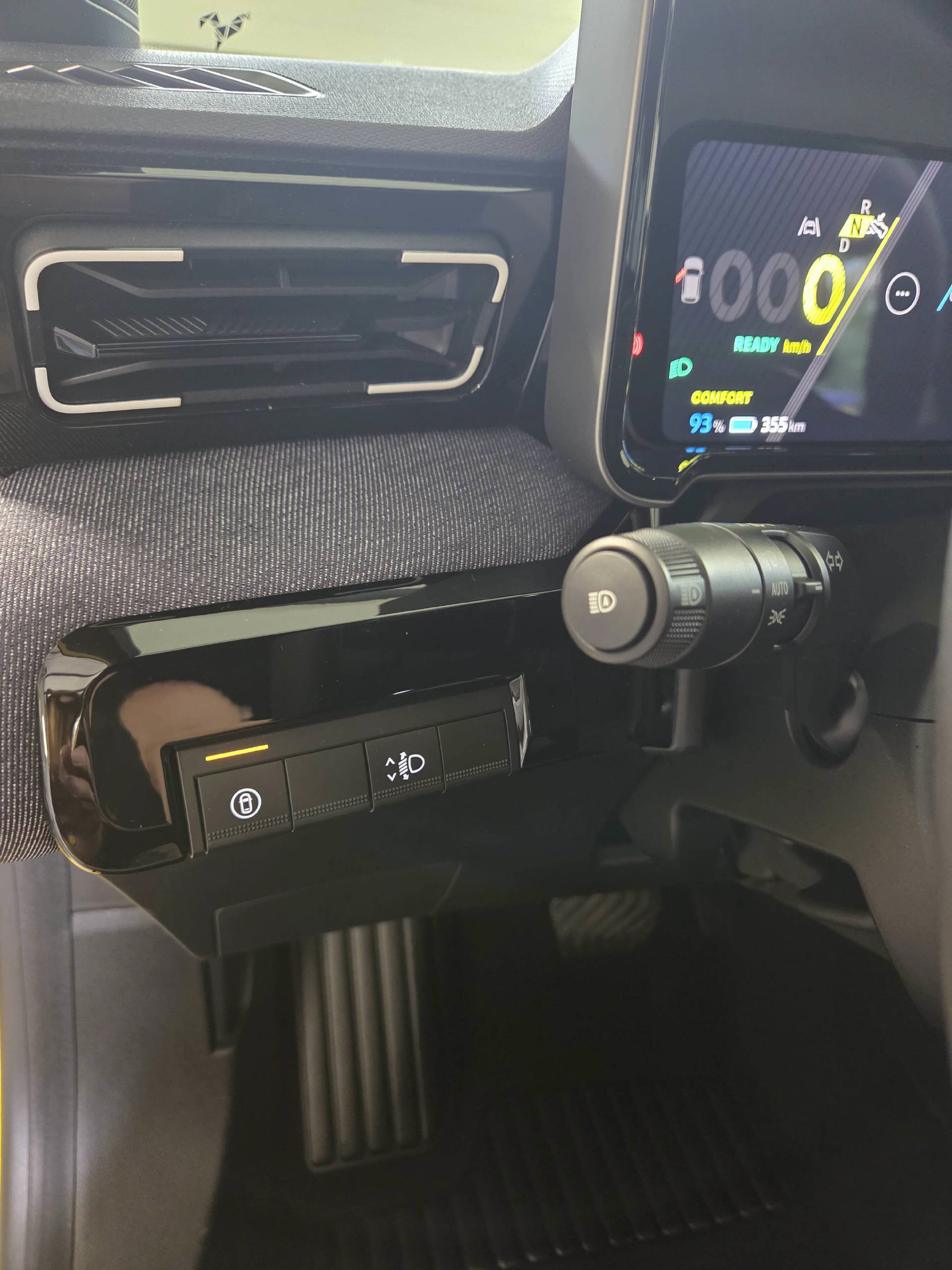 RENAULT R5 E-Tech Comfort Range techno-image-11