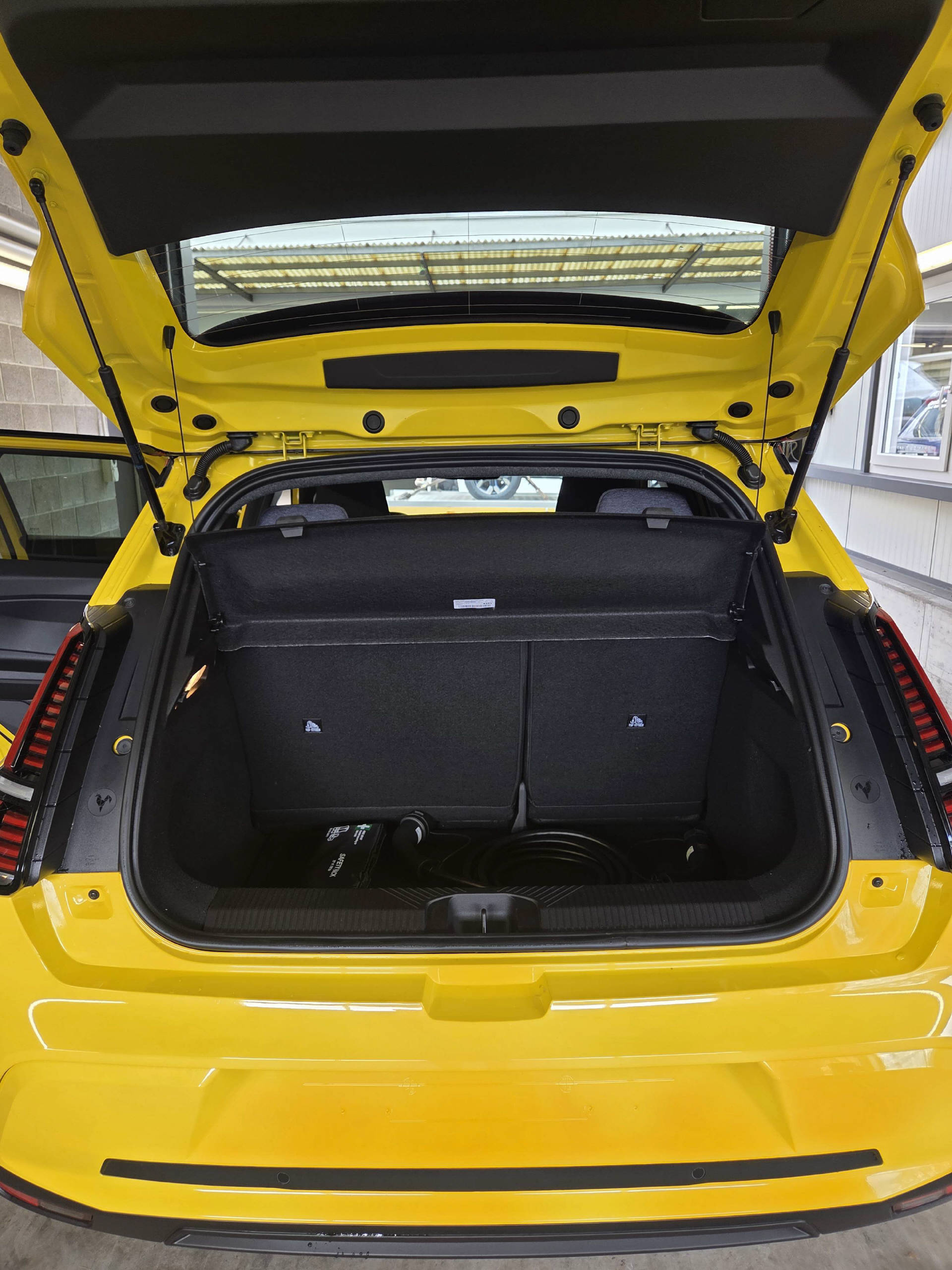 RENAULT R5 E-Tech Comfort Range techno-image-12