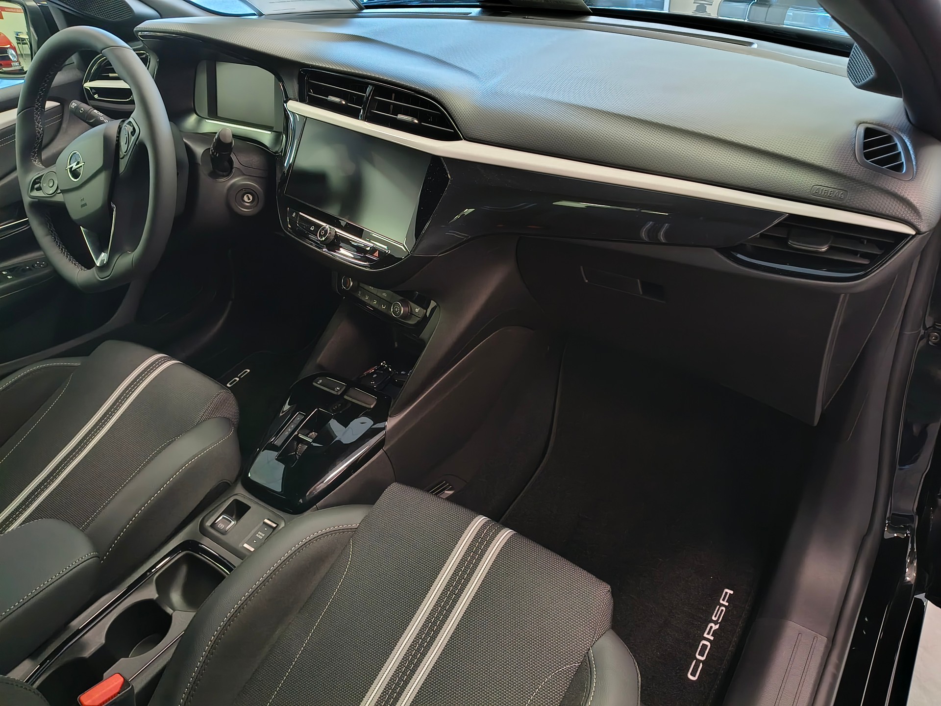 OPEL Corsa 1.2 MHEV Viva-image-5
