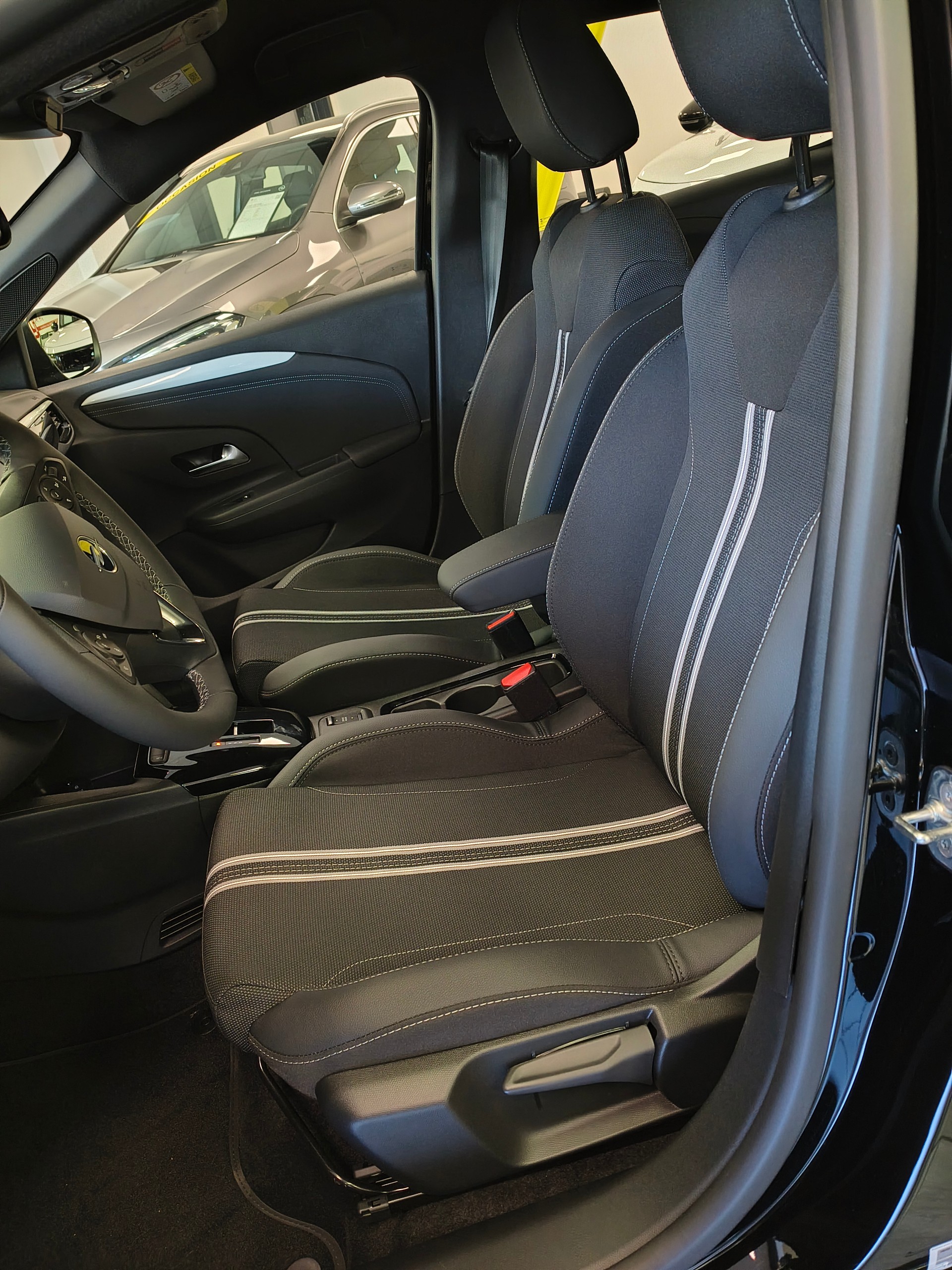 OPEL Corsa 1.2 MHEV Viva-image-4