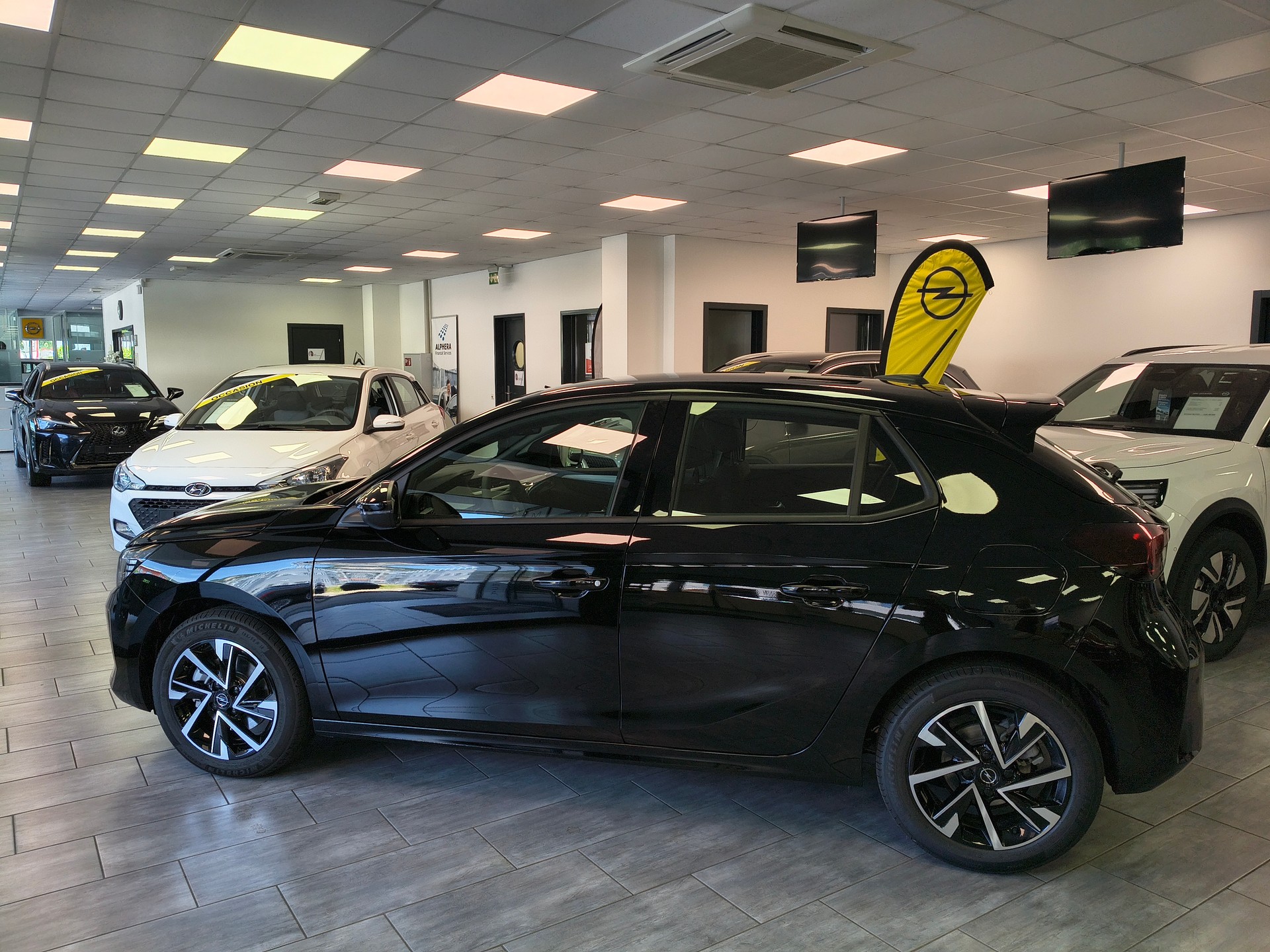 OPEL Corsa 1.2 MHEV Viva-image-2