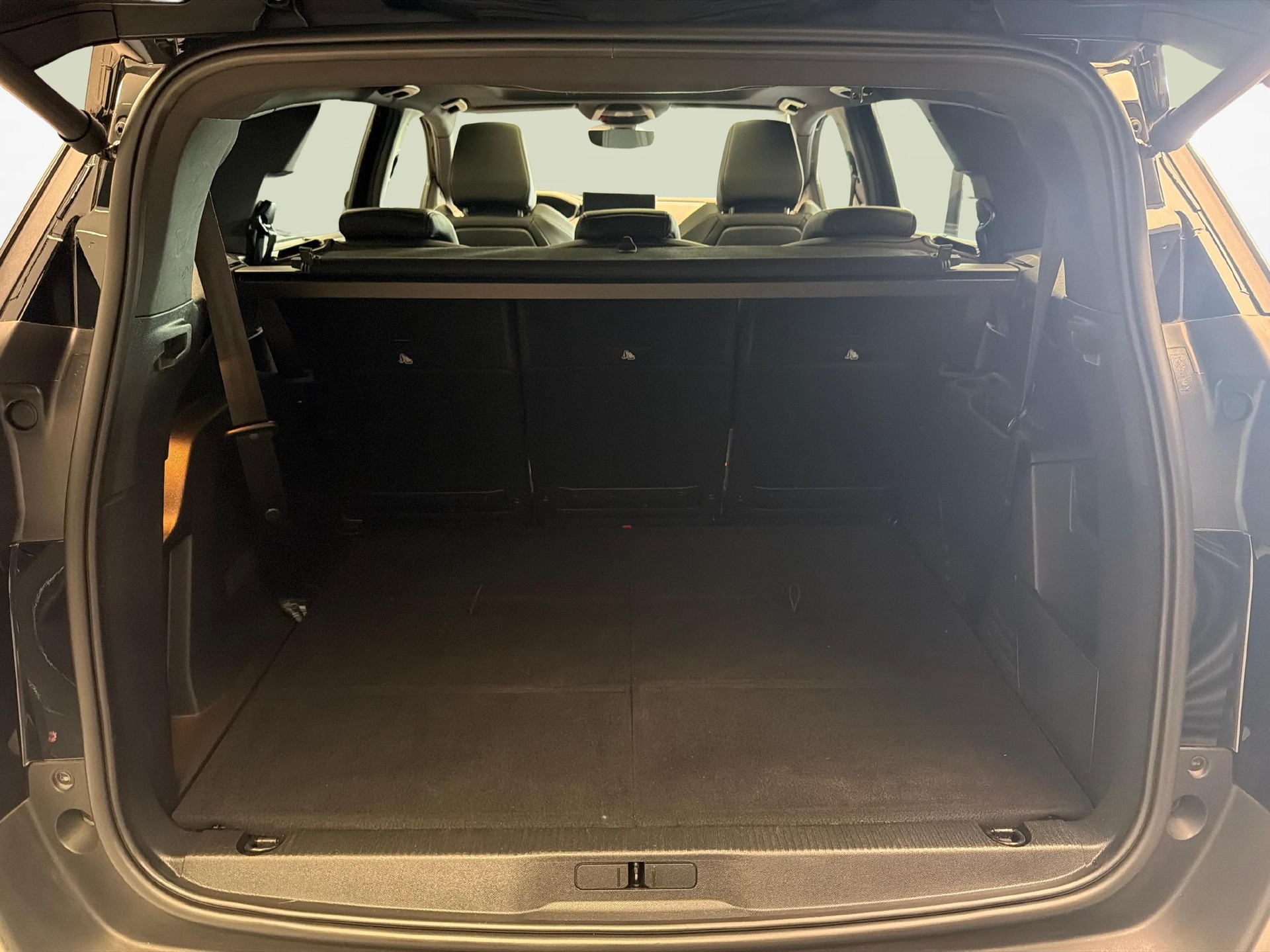 PEUGEOT 5008 1.2 PureTech GT-image-12