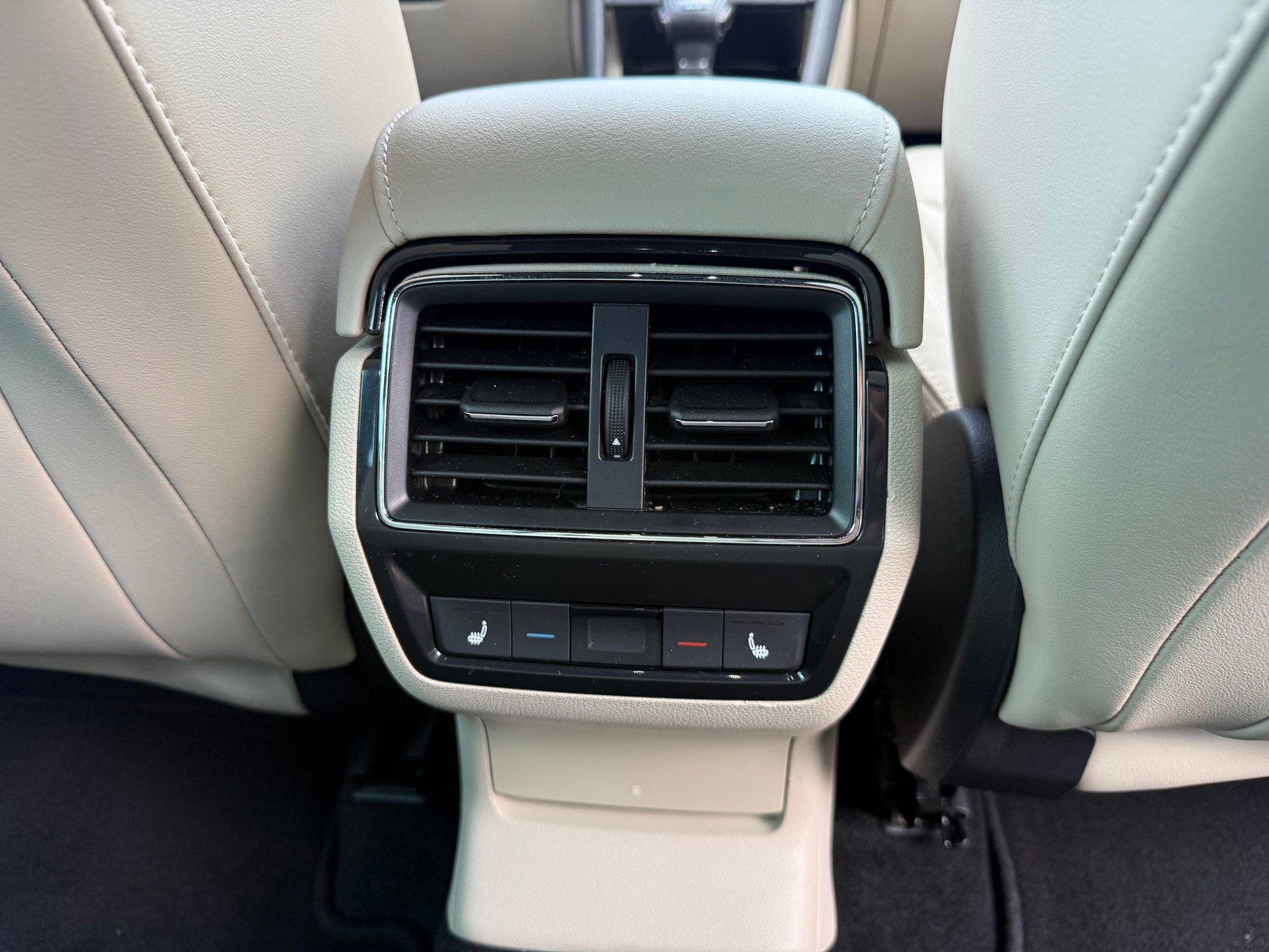 SKODA Kodiaq 2.0 TDI CR L&K 4x4 DSG-image-11