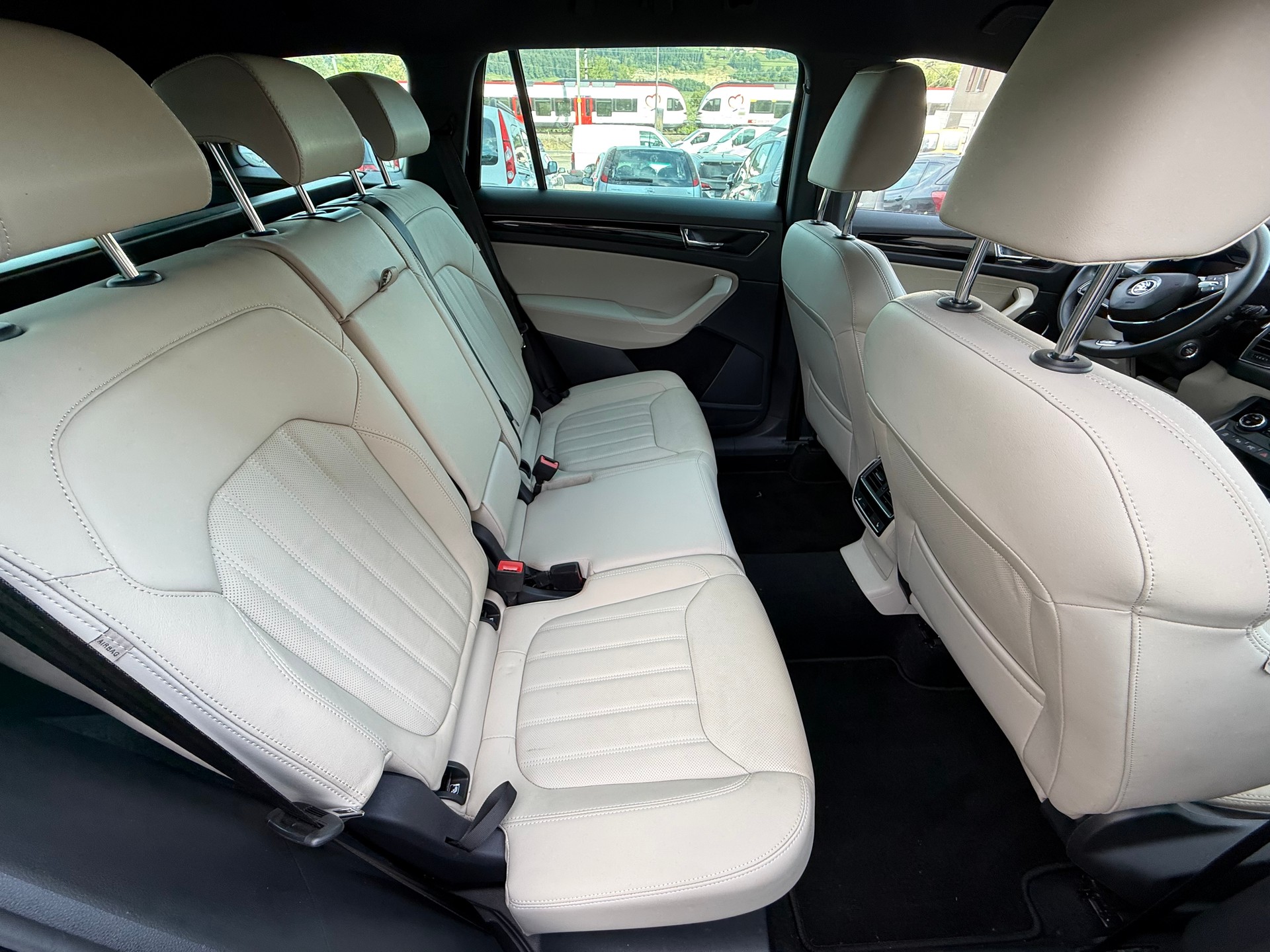 SKODA Kodiaq 2.0 TDI CR L&K 4x4 DSG-image-8