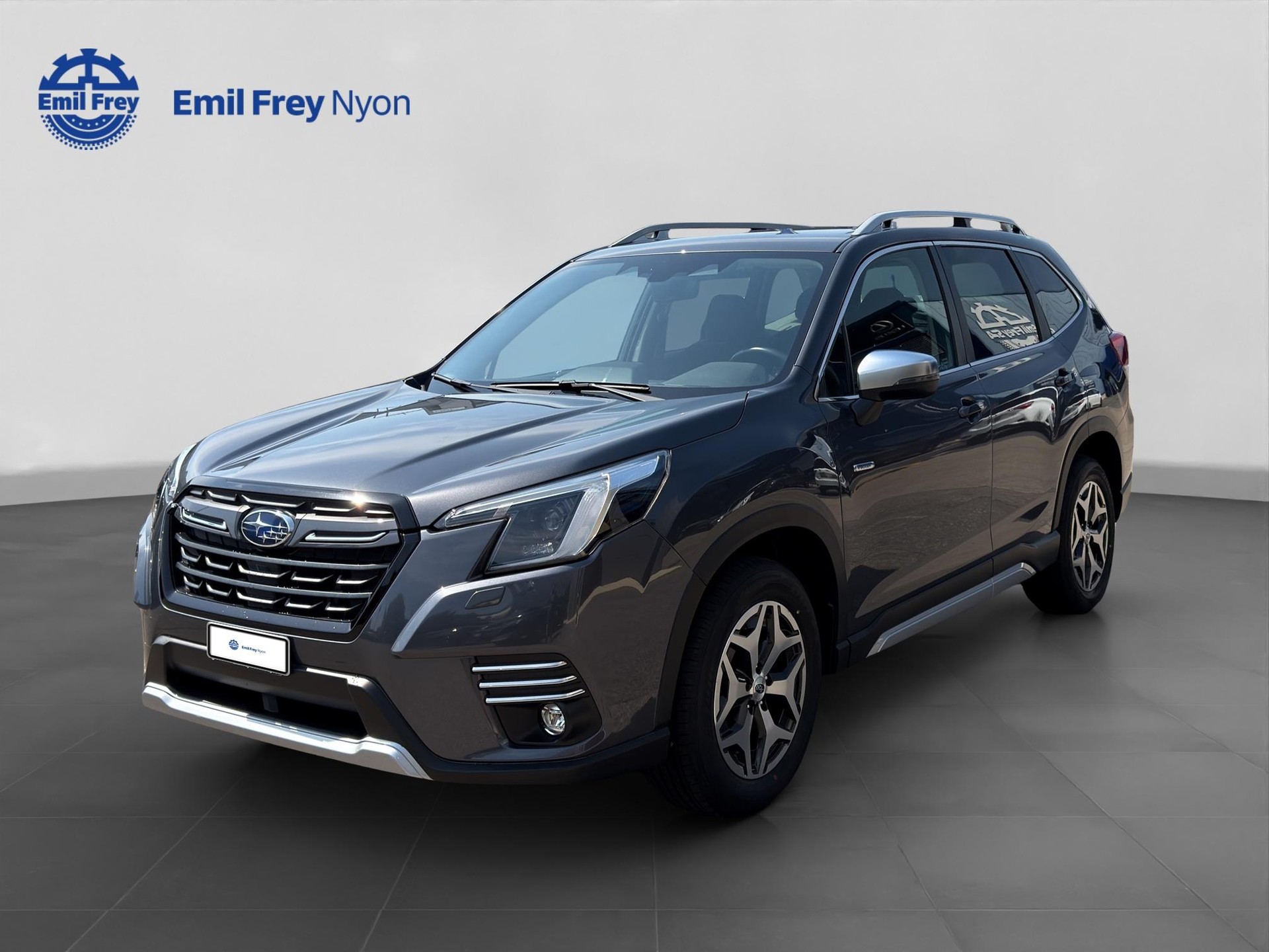 SUBARU Forester Station 2.0i e-Boxer Swiss Plus-image-0