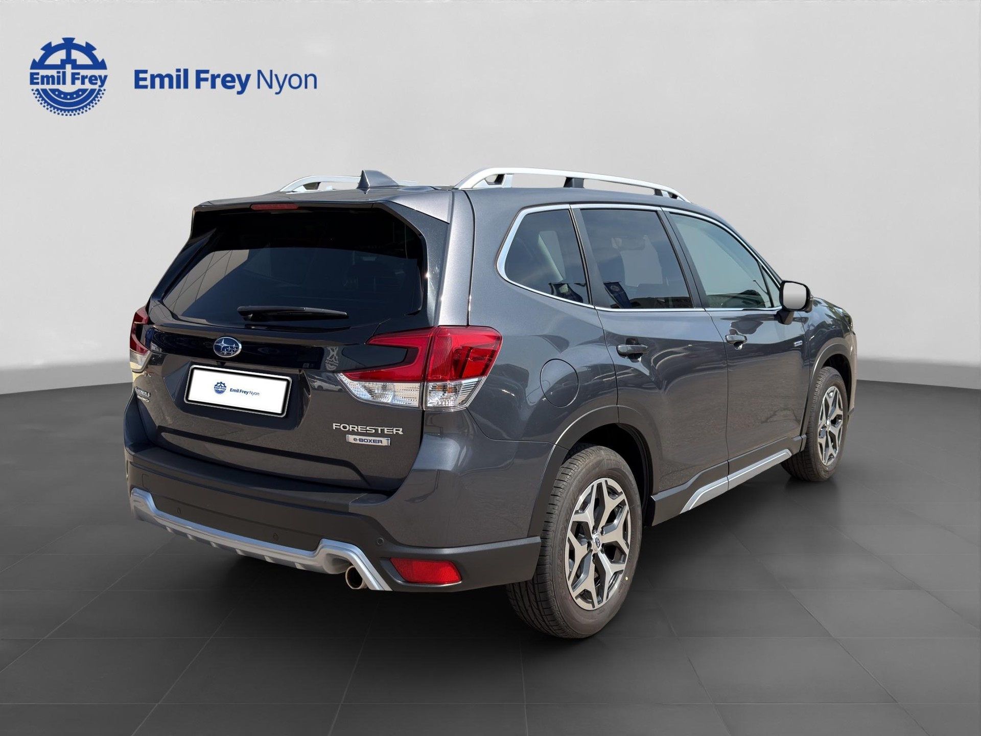 SUBARU Forester Station 2.0i e-Boxer Swiss Plus-image-5