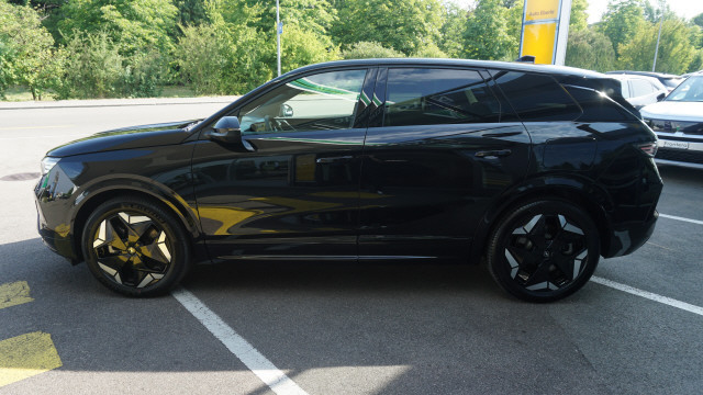 OPEL Grandland El. 73kWh Ul 4W-showroom-element-2