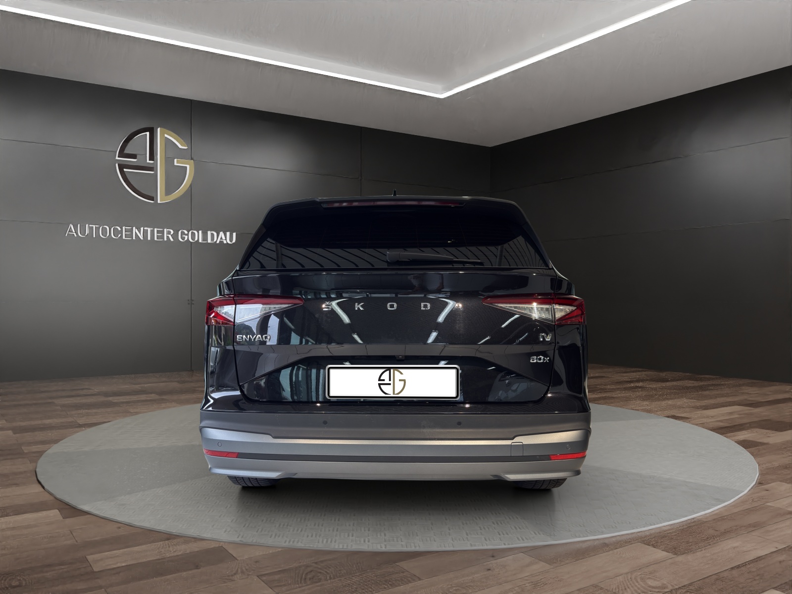 SKODA Enyaq iV 80x-image-2