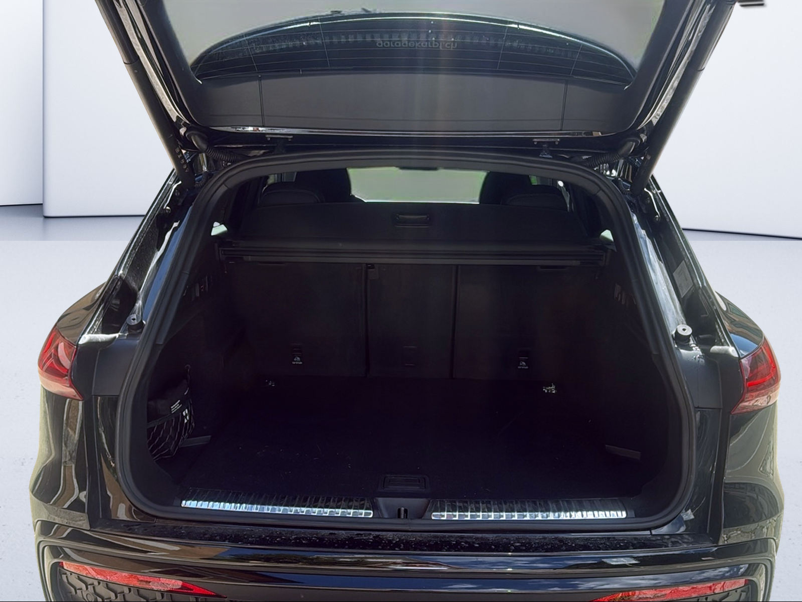 AUDI Q5 TDI quattro 150 kW S-tronic-image-8