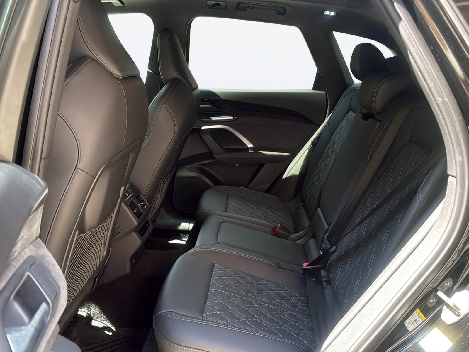 AUDI Q5 TDI quattro 150 kW S-tronic-image-13