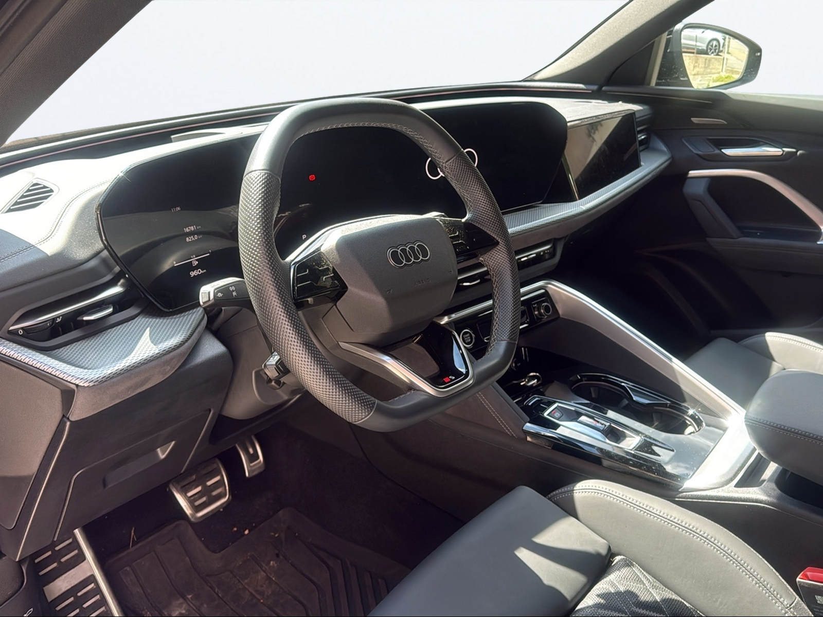 AUDI Q5 TDI quattro 150 kW S-tronic-image-10