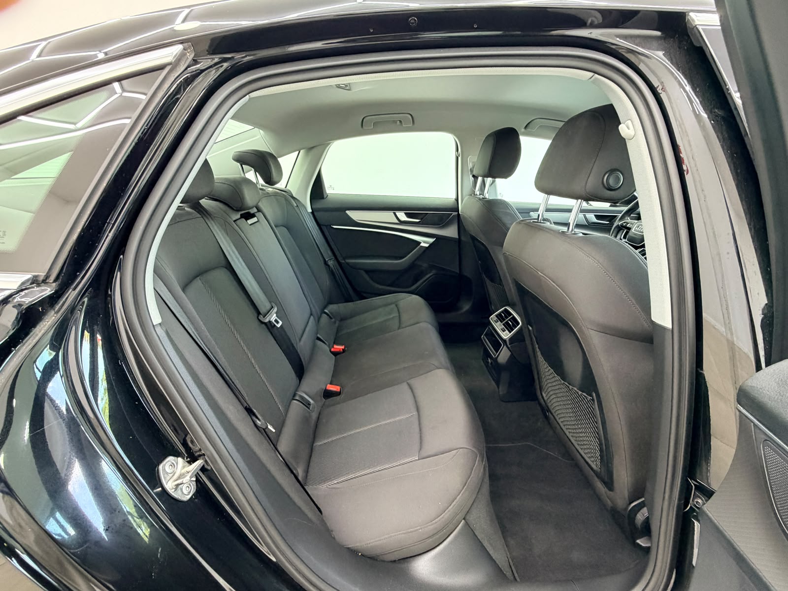 AUDI A6 Limousine 45 TDI Sport quattro tiptronic-image-19