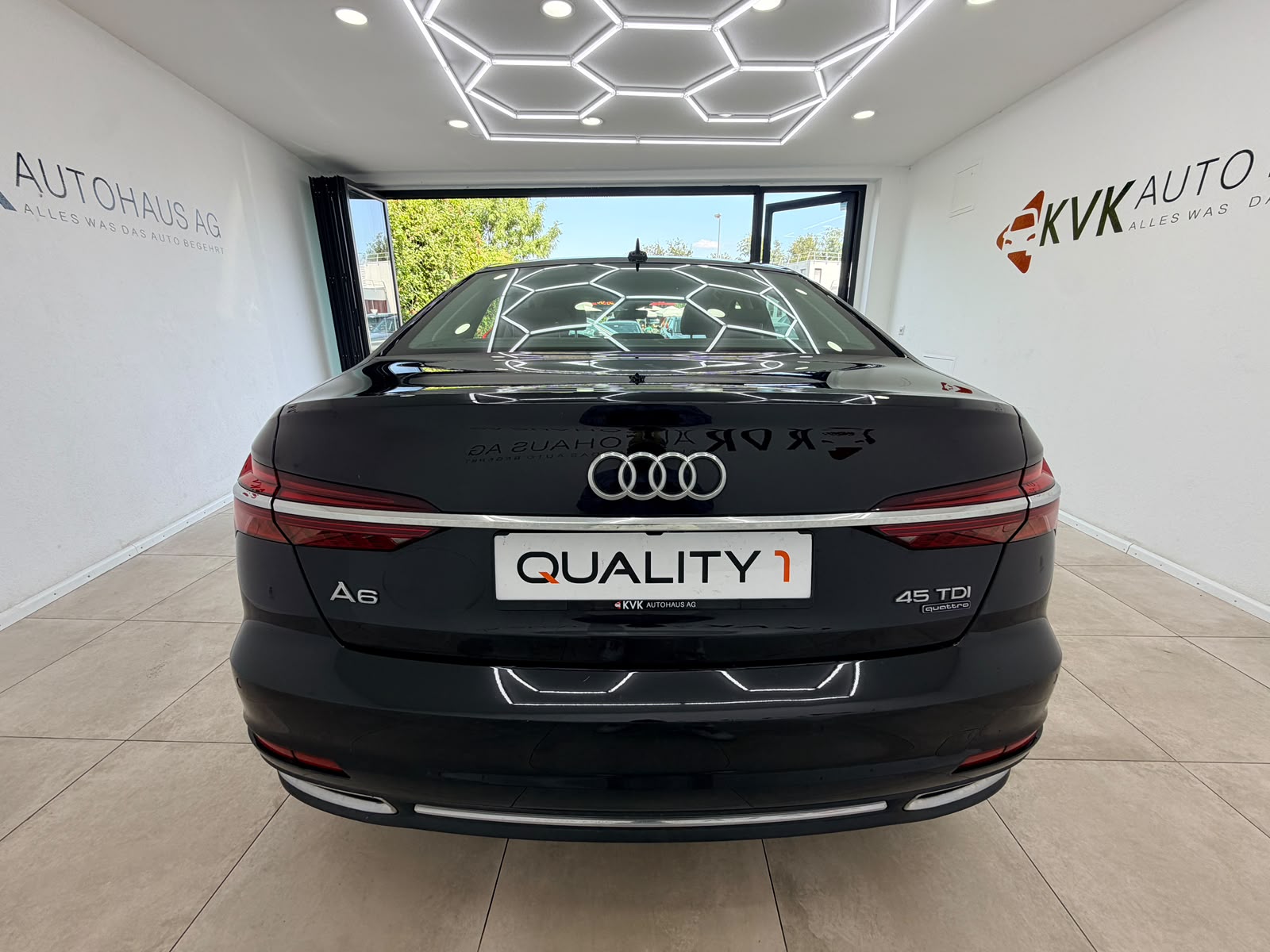 AUDI A6 Limousine 45 TDI Sport quattro tiptronic-image-10