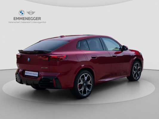 BMW iX2 xDrive 30 M Sport Pro-showroom-element-3