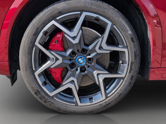 BMW iX2 xDrive 30 M Sport Pro-image-12