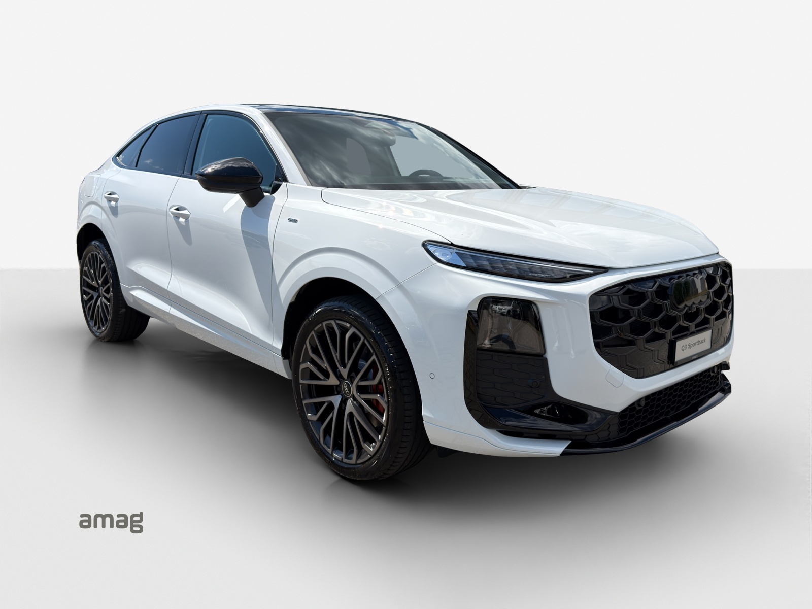 AUDI Q3 Sportback e-hybrid 200 kW S tronig-image-5