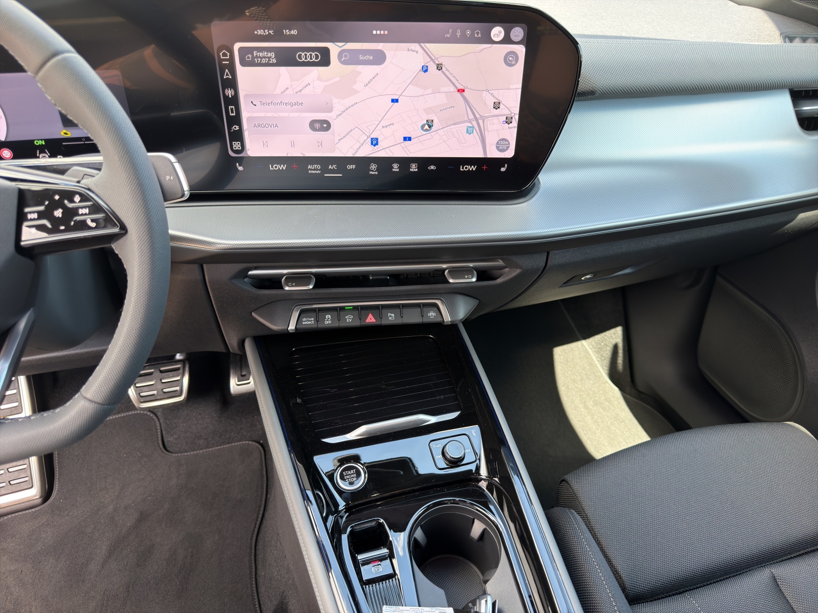 AUDI Q3 Sportback e-hybrid 200 kW S tronig-image-10