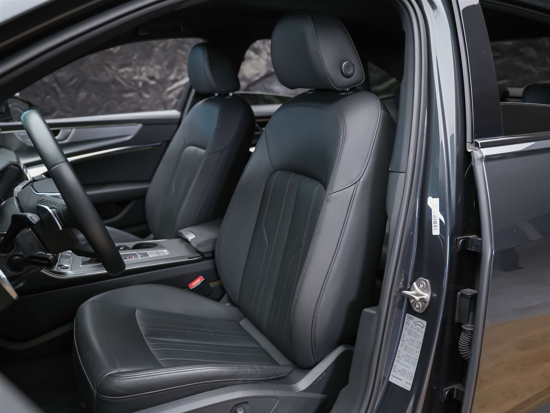 AUDI A6 Limousine 45 TFSI Design quattro S-tronic *21" Felgen*Assistenzpaket Tour*Leder Milano*-image-8