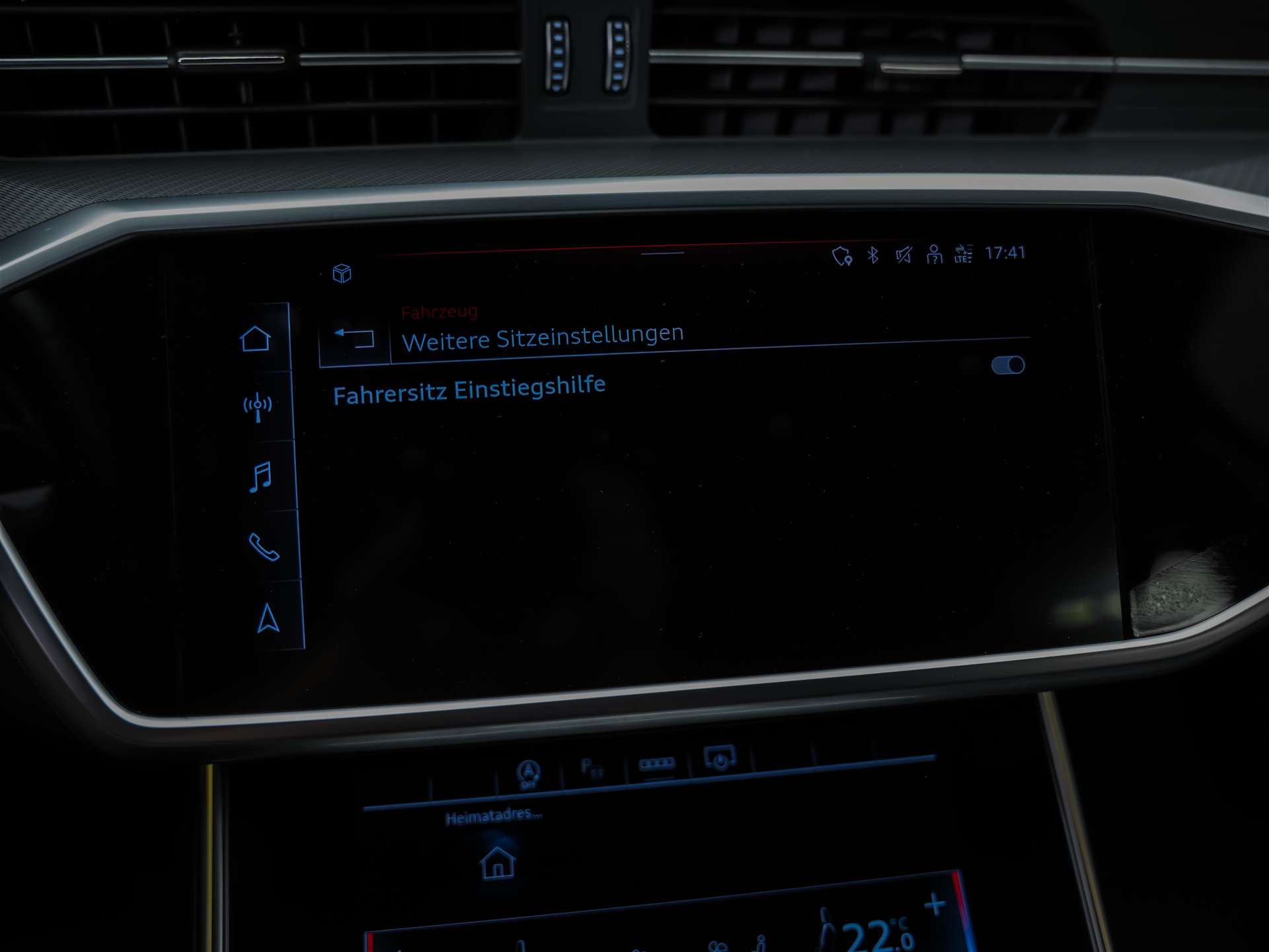 AUDI A6 Limousine 45 TFSI Design quattro S-tronic *21" Felgen*Assistenzpaket Tour*Leder Milano*-image-36