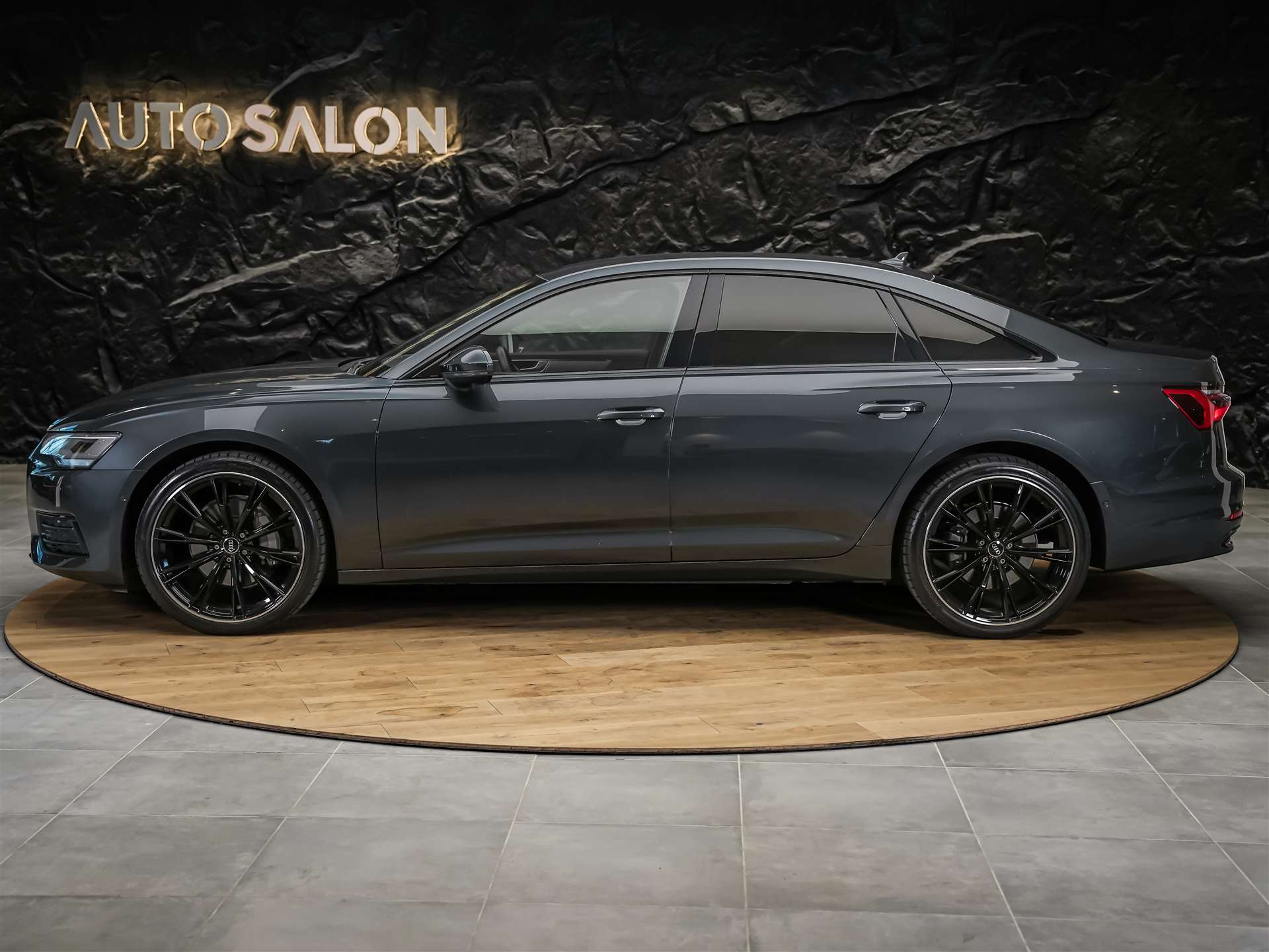 AUDI A6 Limousine 45 TFSI Design quattro S-tronic *21" Felgen*Assistenzpaket Tour*Leder Milano*-image-1