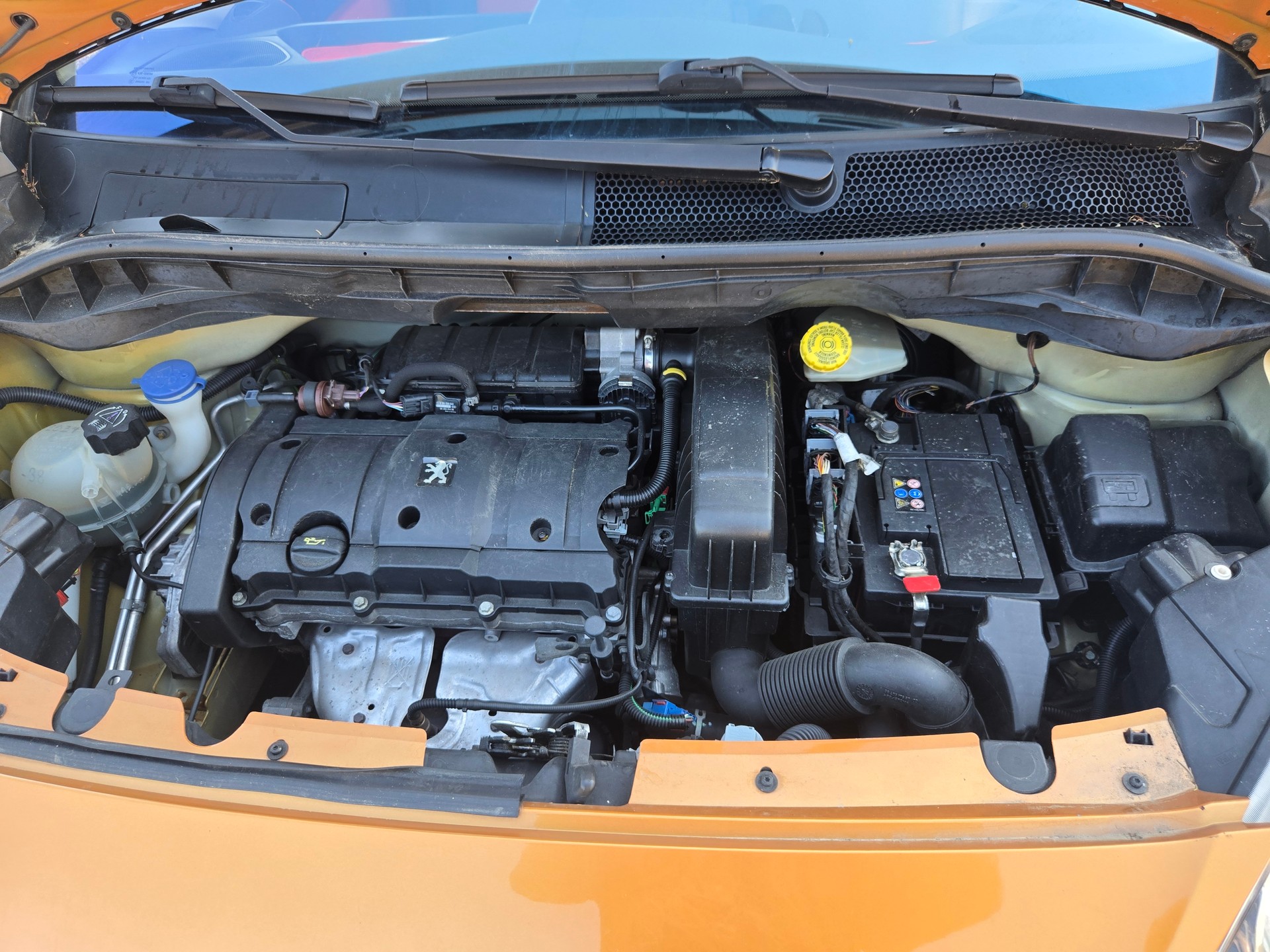 PEUGEOT 1.6 16V Sporty Pack 2-Tronic-image-5