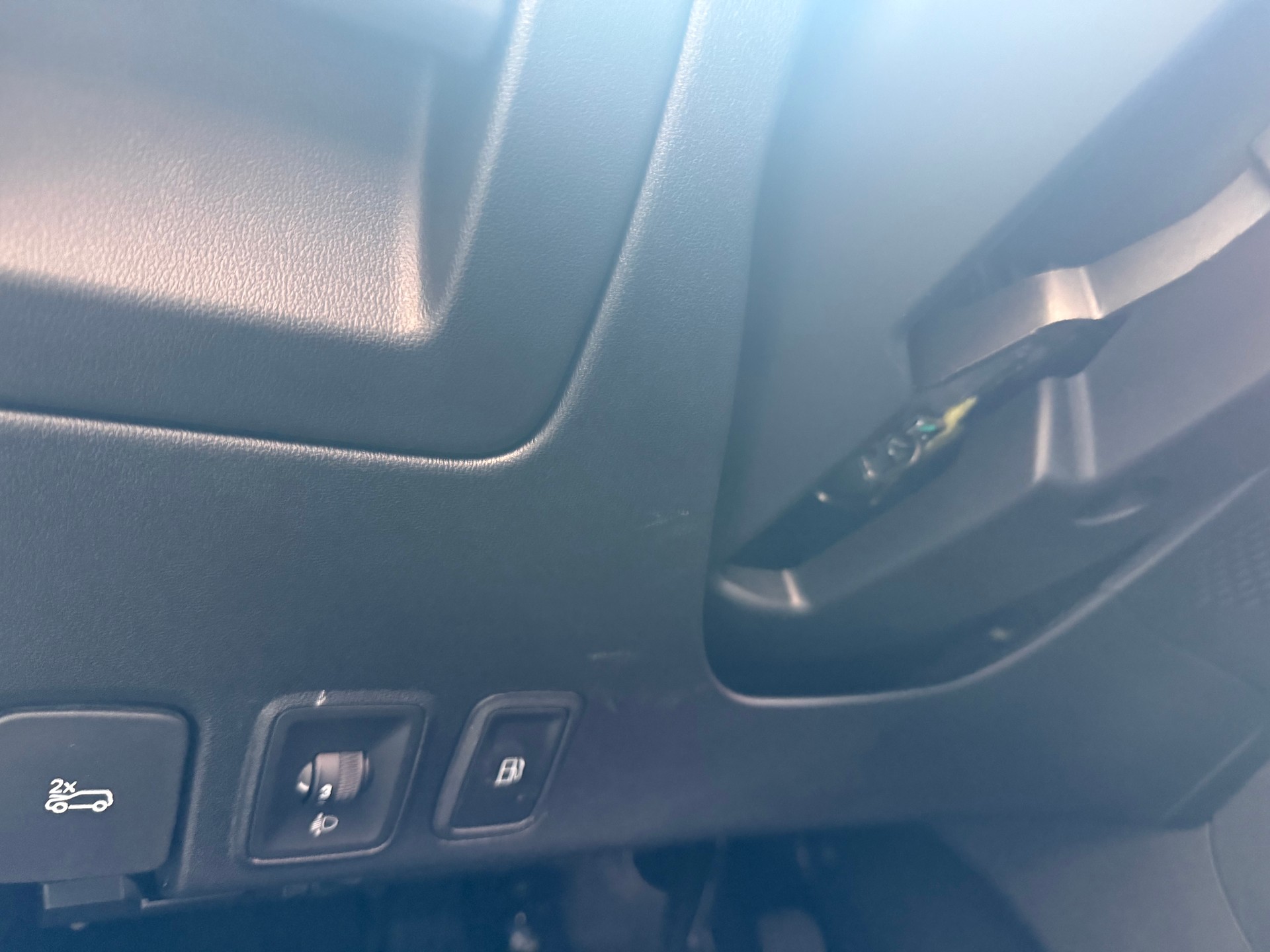 MG HS 1.5 T PHEV Luxury-image-11