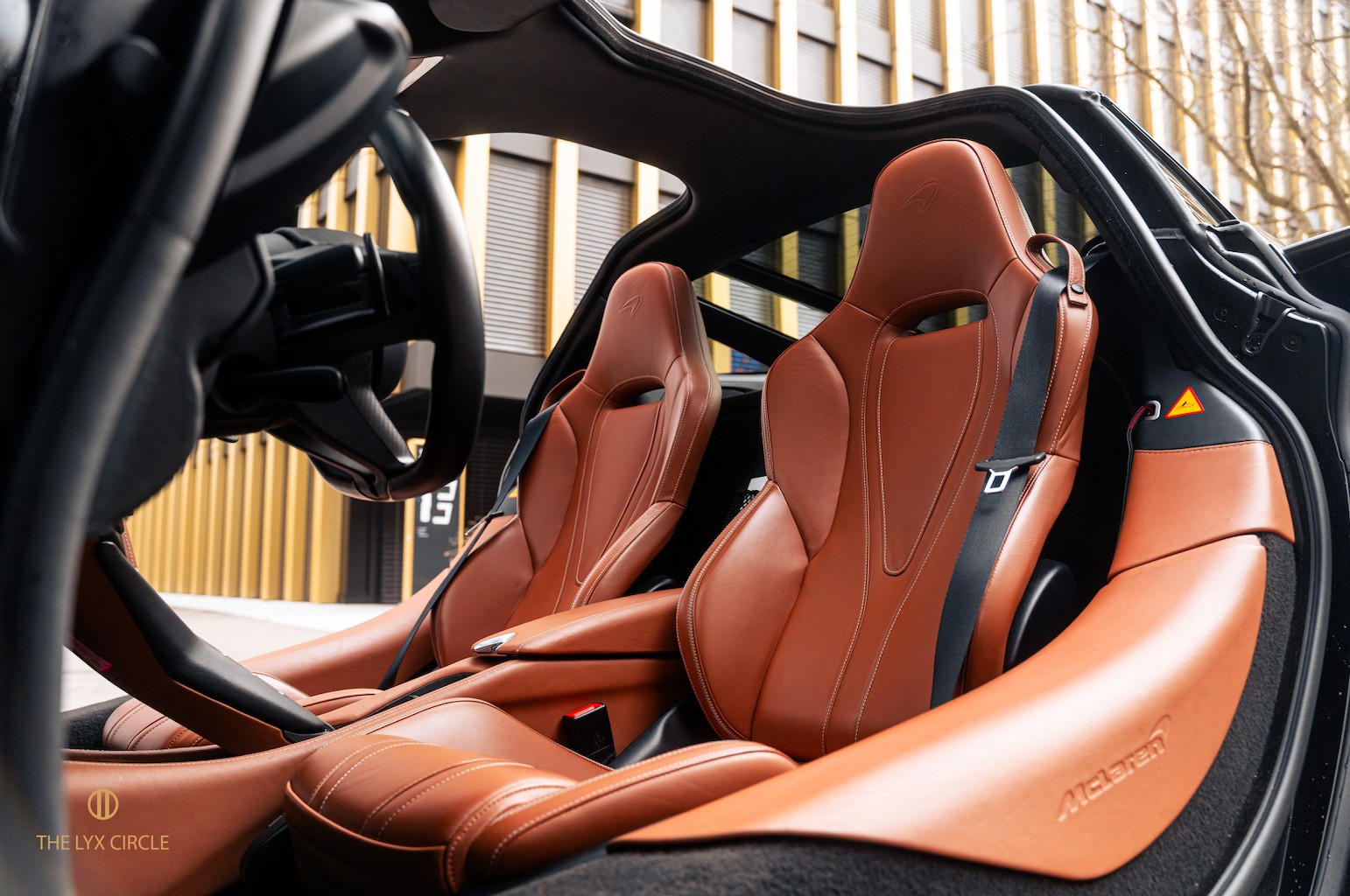 McLAREN Coupé Performance 4.0 V8 SSG-image-10