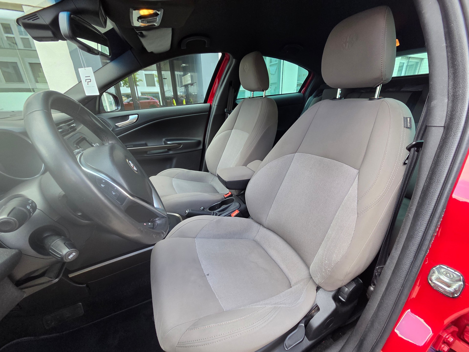 ALFA ROMEO Giulietta 1.4 MultiAir Distinctive TCT-image-9