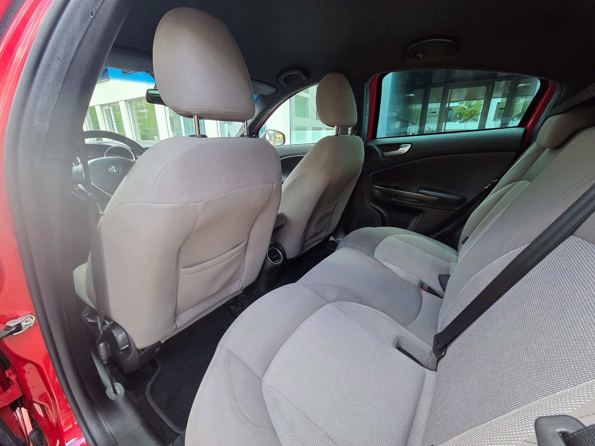 ALFA ROMEO Giulietta 1.4 MultiAir Distinctive TCT-image-10