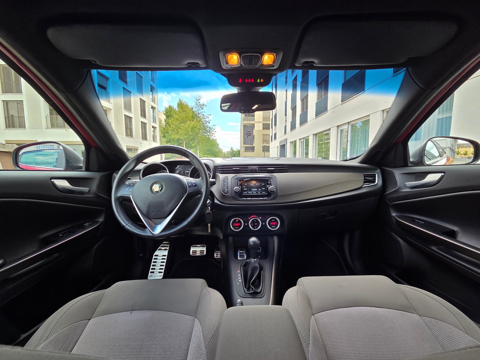 ALFA ROMEO Giulietta 1.4 MultiAir Distinctive TCT-image-4