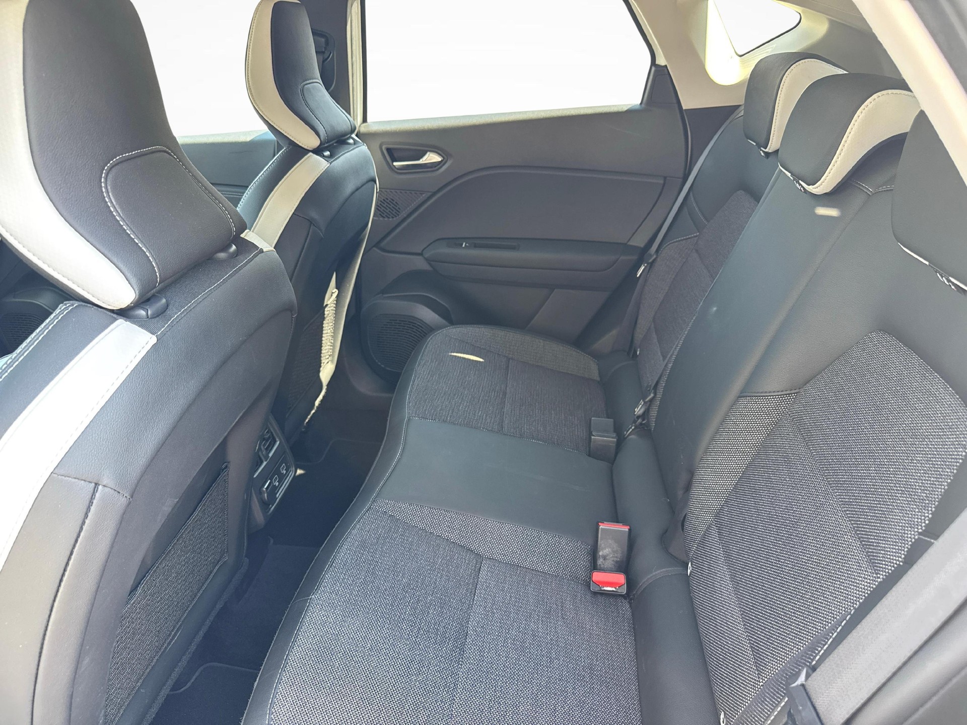 MITSUBISHI ASX 1.6 PHEV Intense-image-11