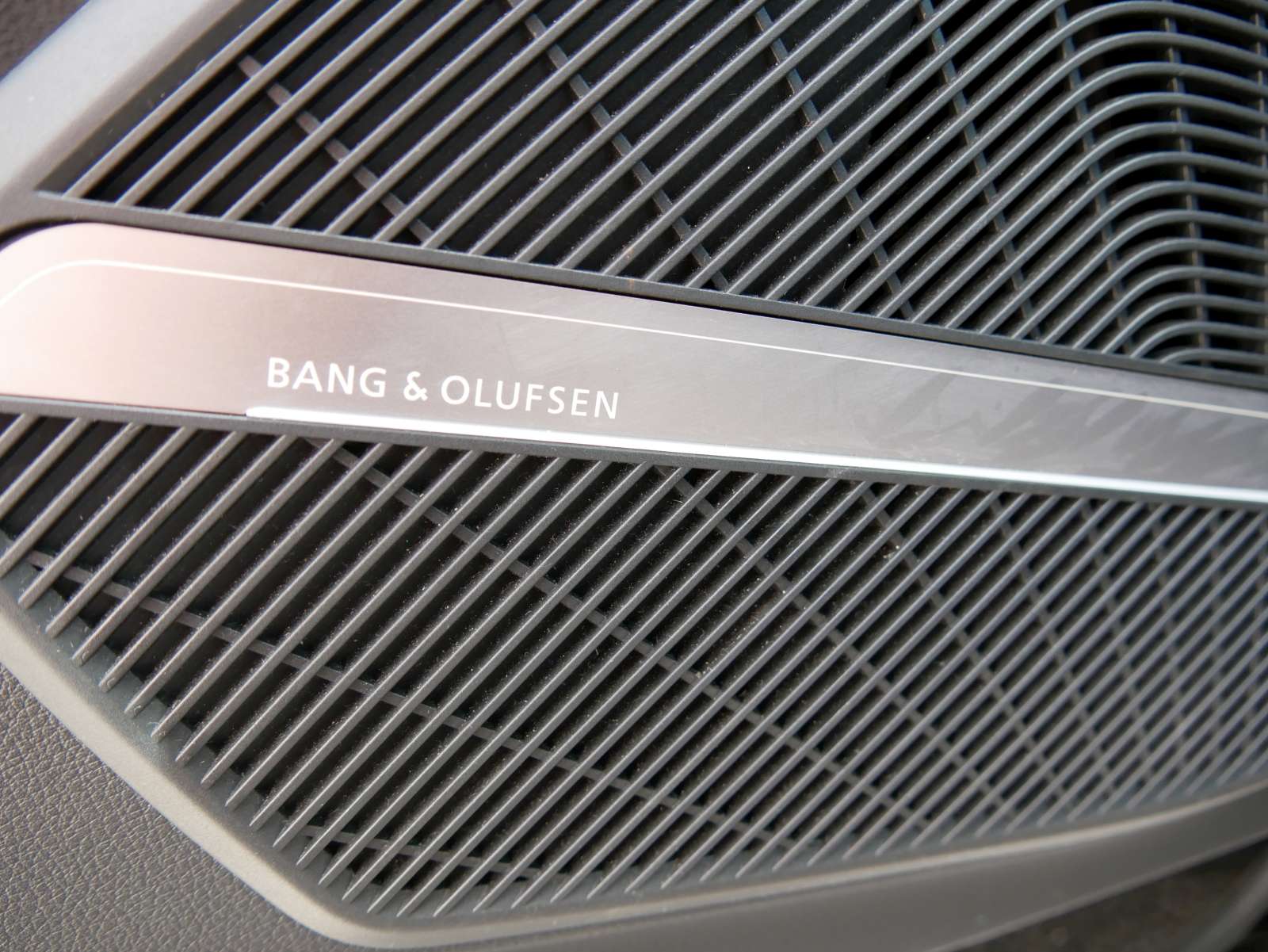 AUDI Q5 55 TFSI e sport quattro-image-10