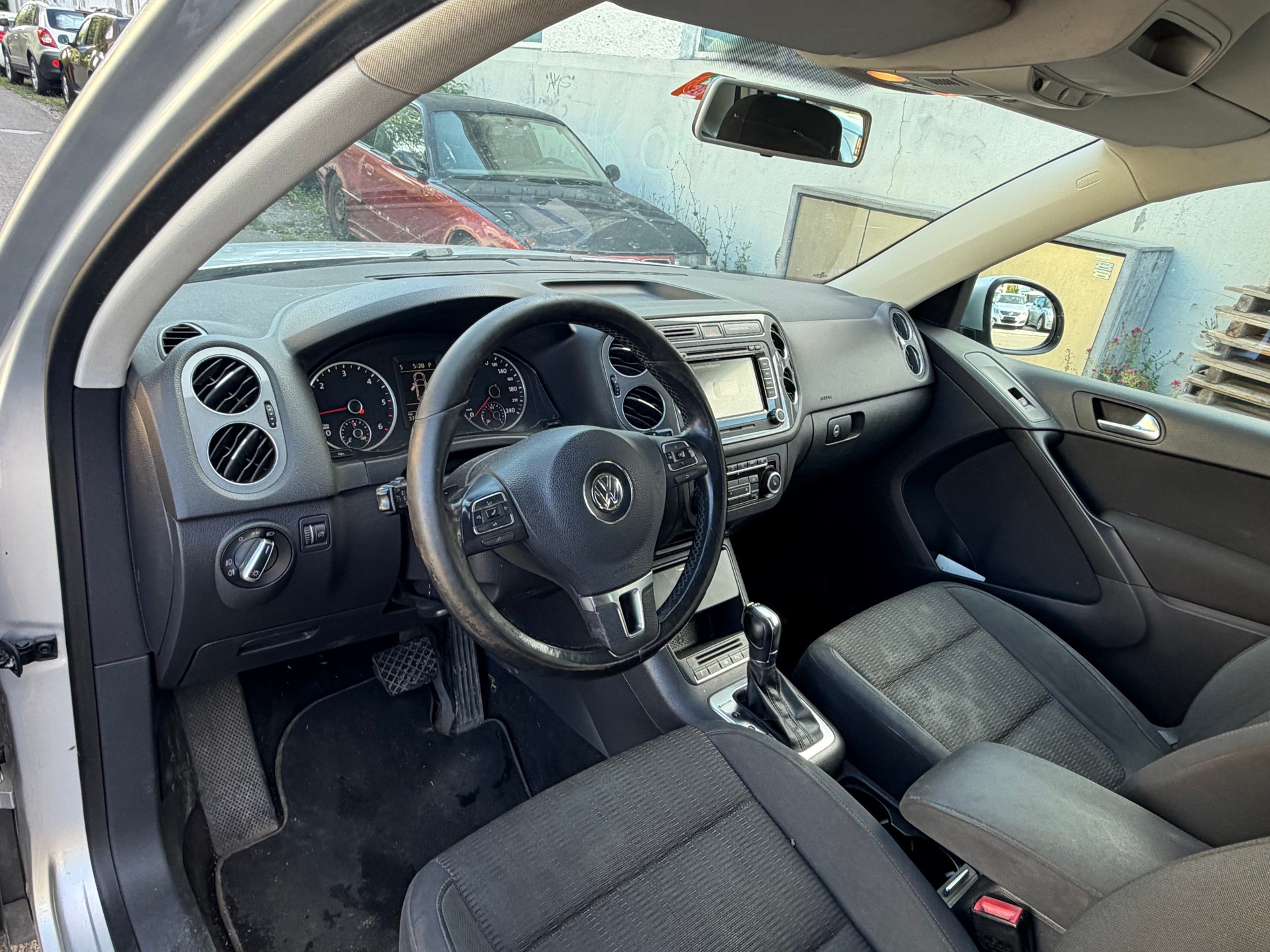 VW Tiguan 2.0 TDI Sport&Style 4Motion DSG-image-10
