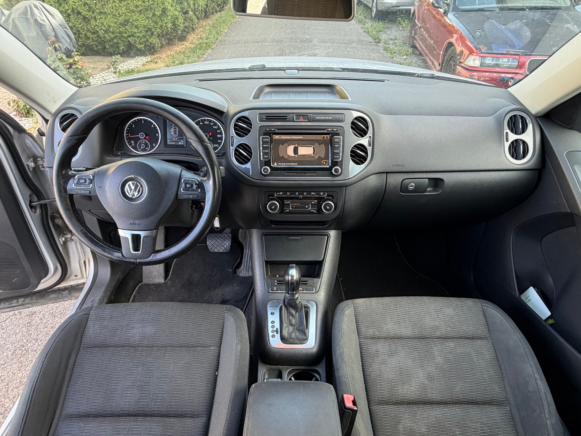 VW Tiguan 2.0 TDI Sport&Style 4Motion DSG-image-11